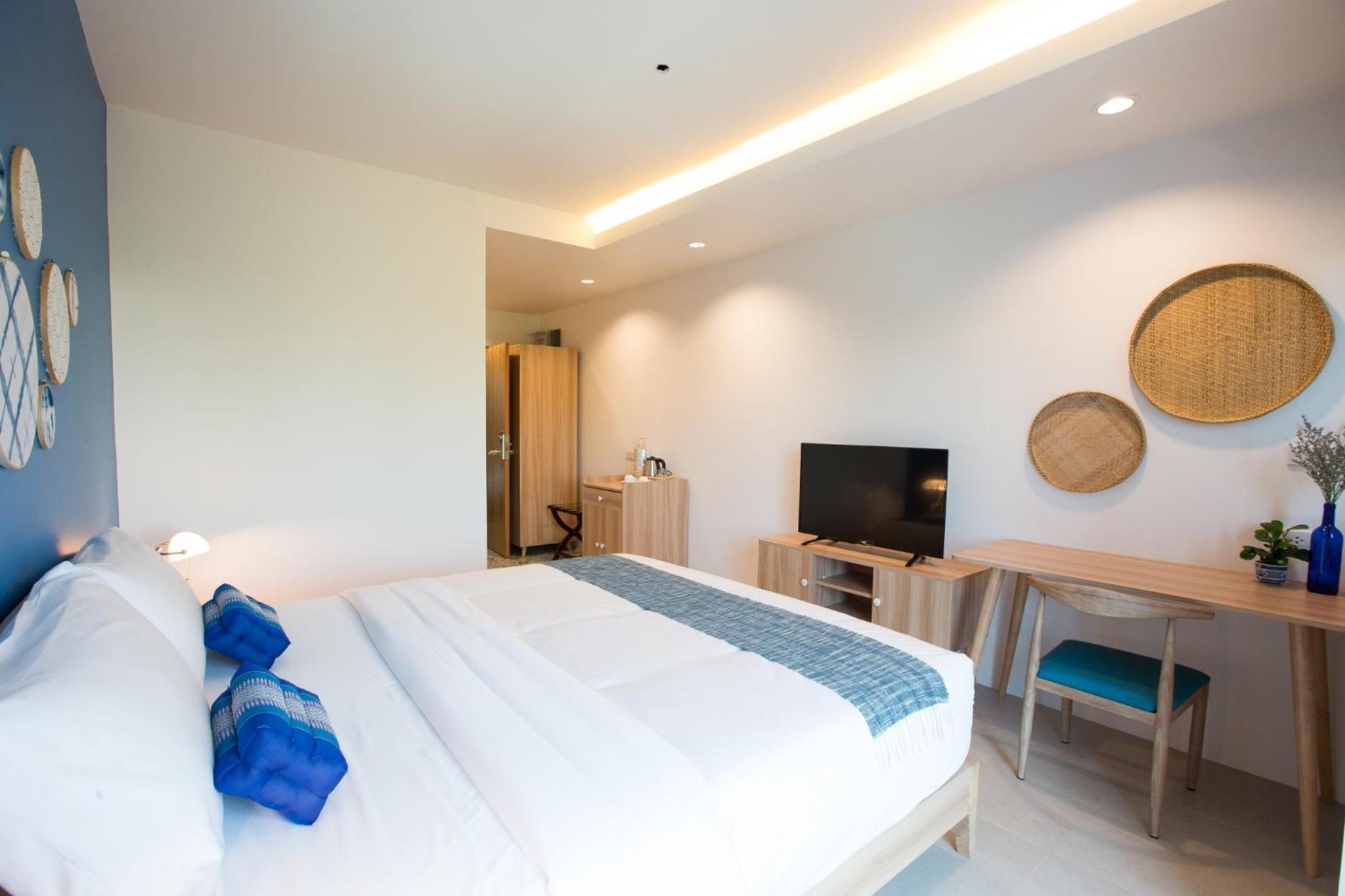 Superior Double or Twin Room with Garden View - Photo 23