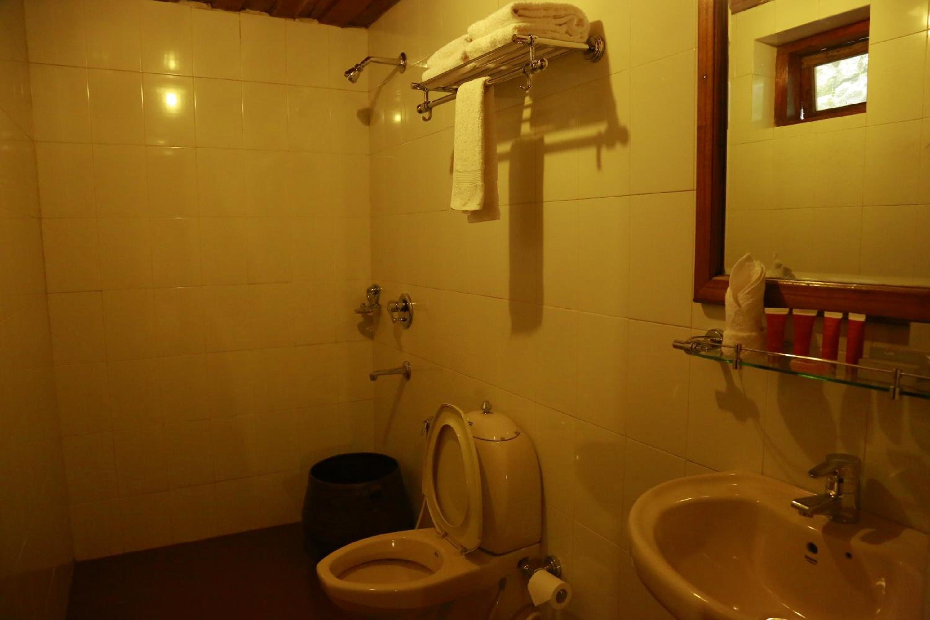 Cottage with Complimentary Plantation Walk, Nature Walk/Hike for 60 mins, Pedal Boat, Fishing,  Bonfire and Hi-Tea photo 2