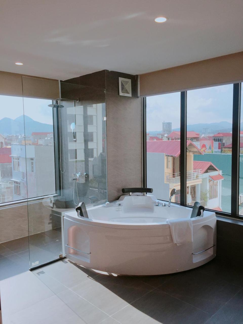 Executive Suite photo 2