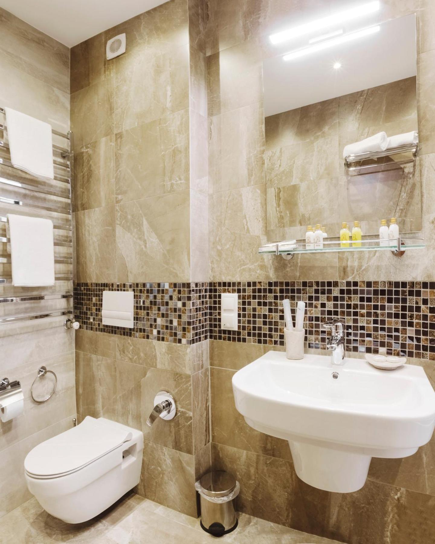 Deluxe King Room photo 2