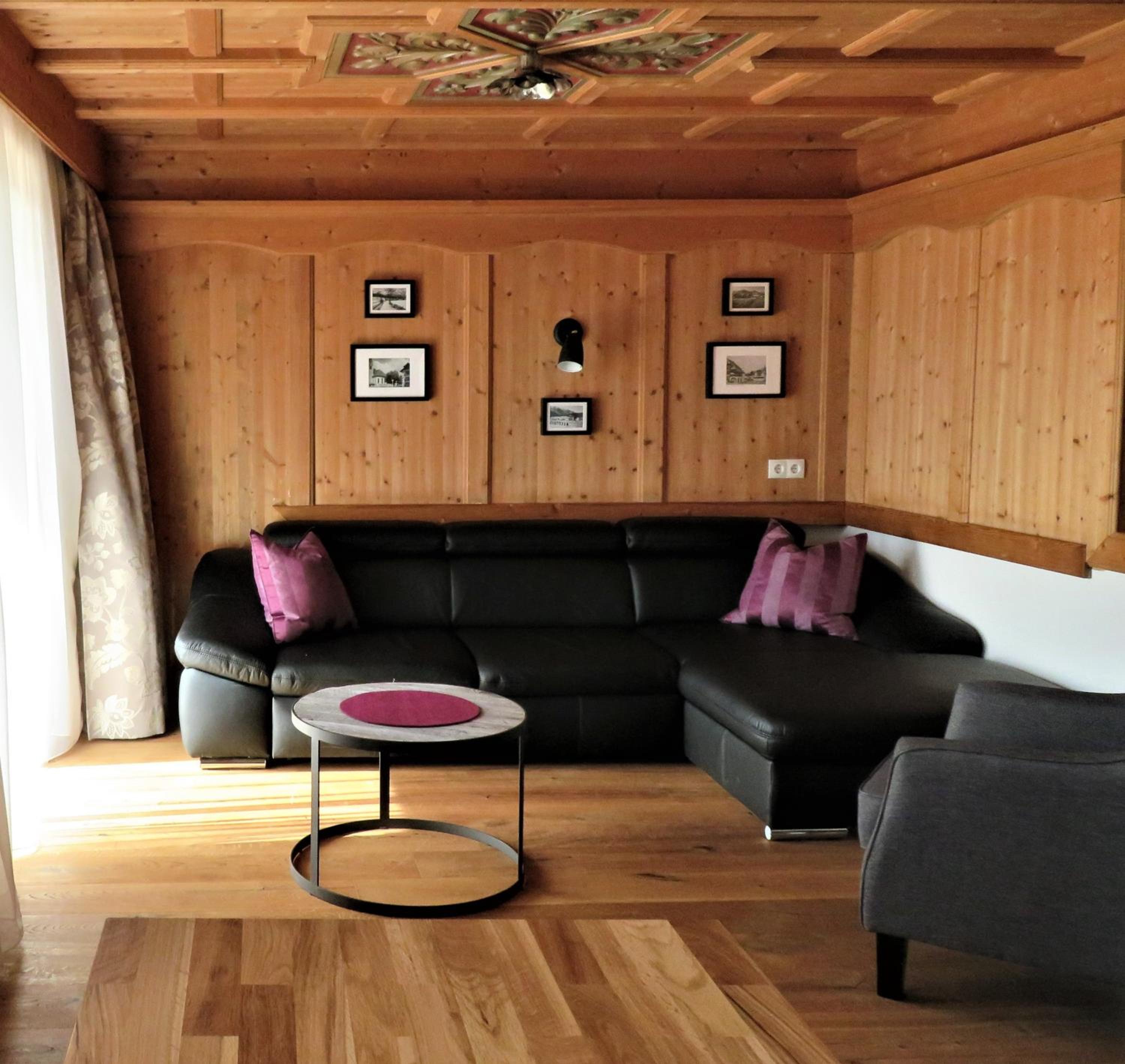 Standard Suite - Photo 8