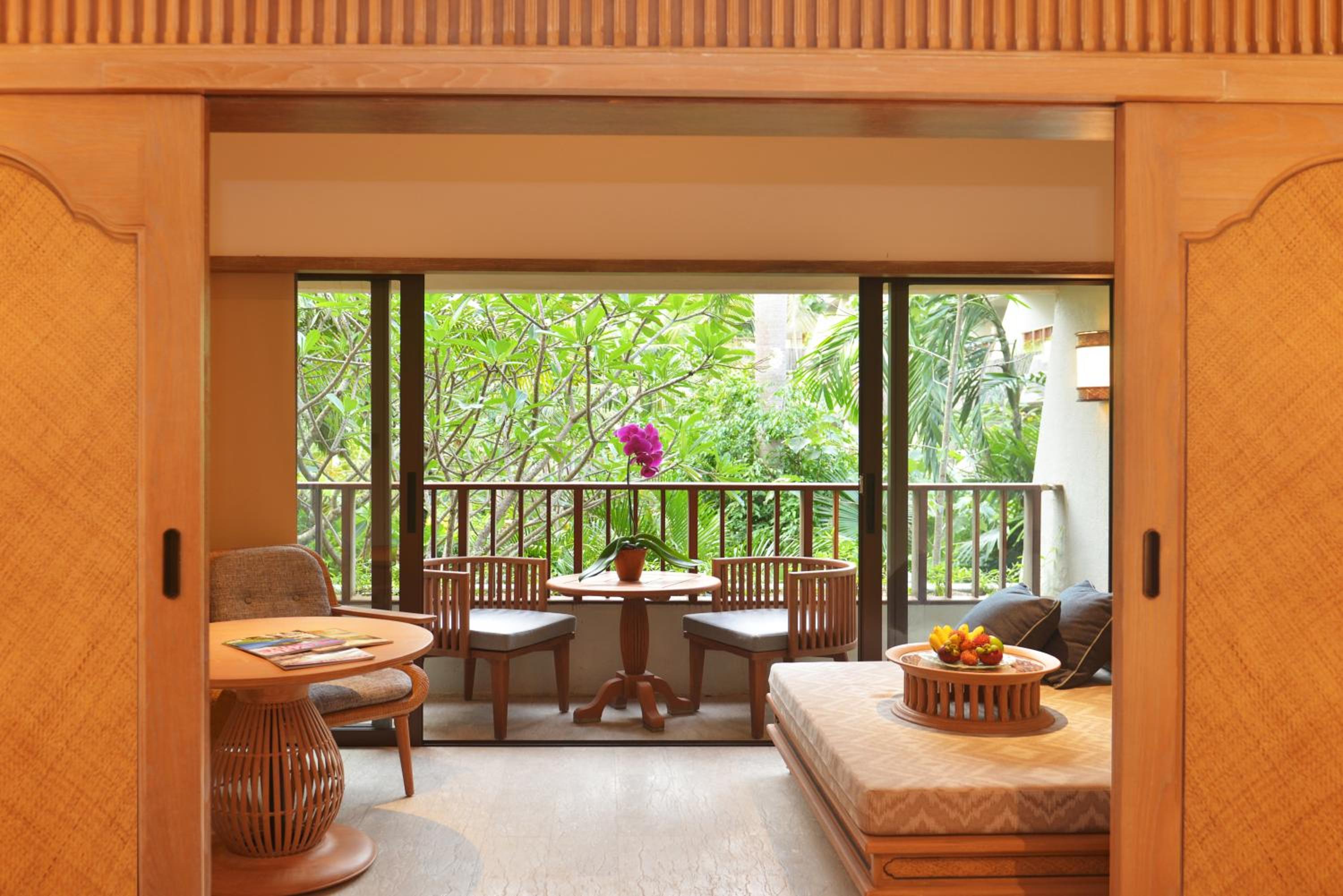 King Suite - Photo 6
