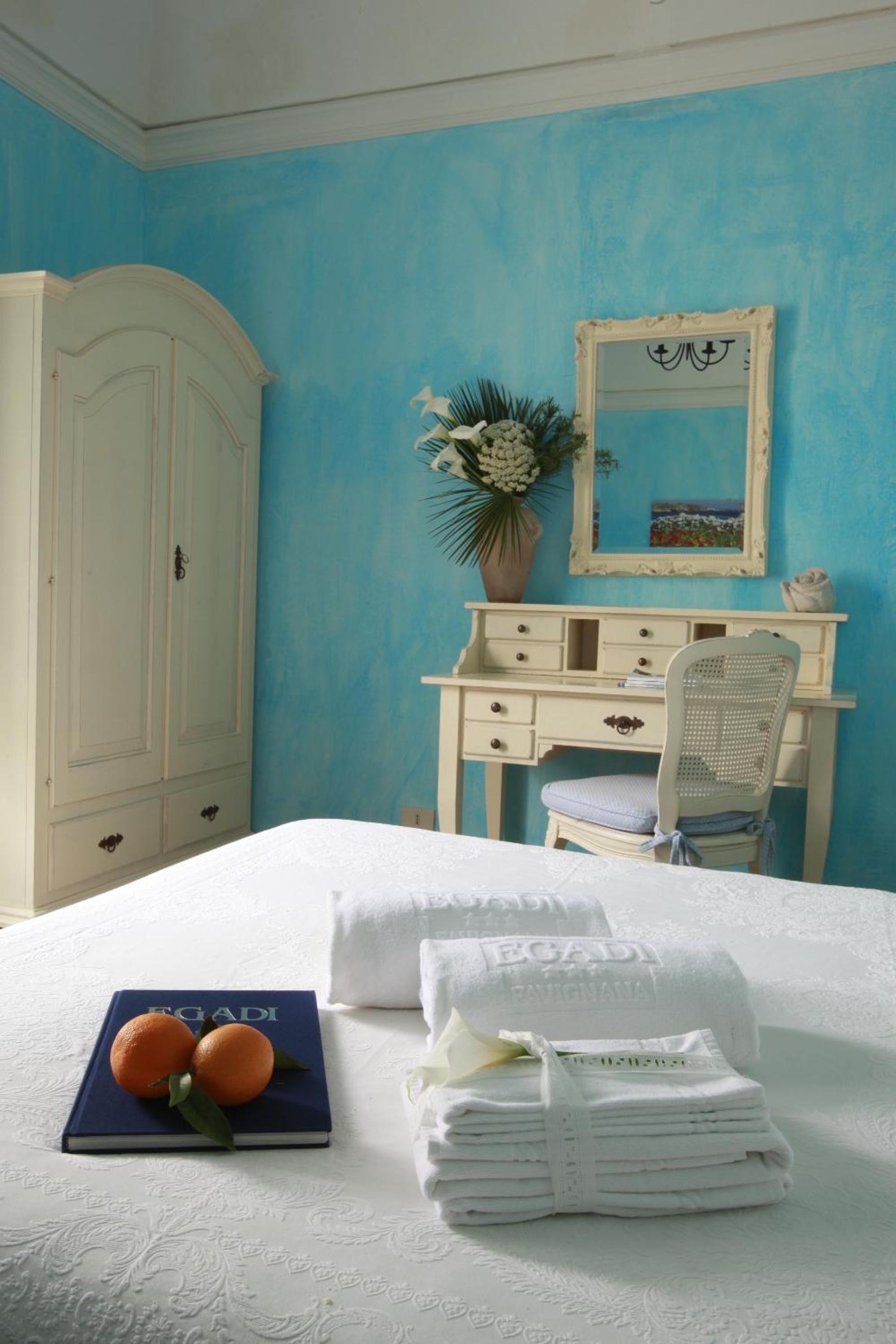 Double Room with Terrace and Sea View   photo 3
