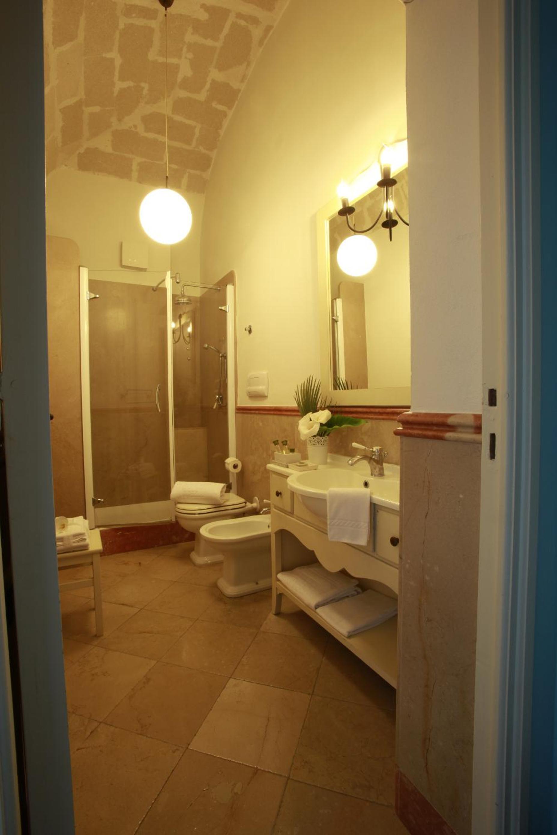 Double Room with Sea View photo 2
