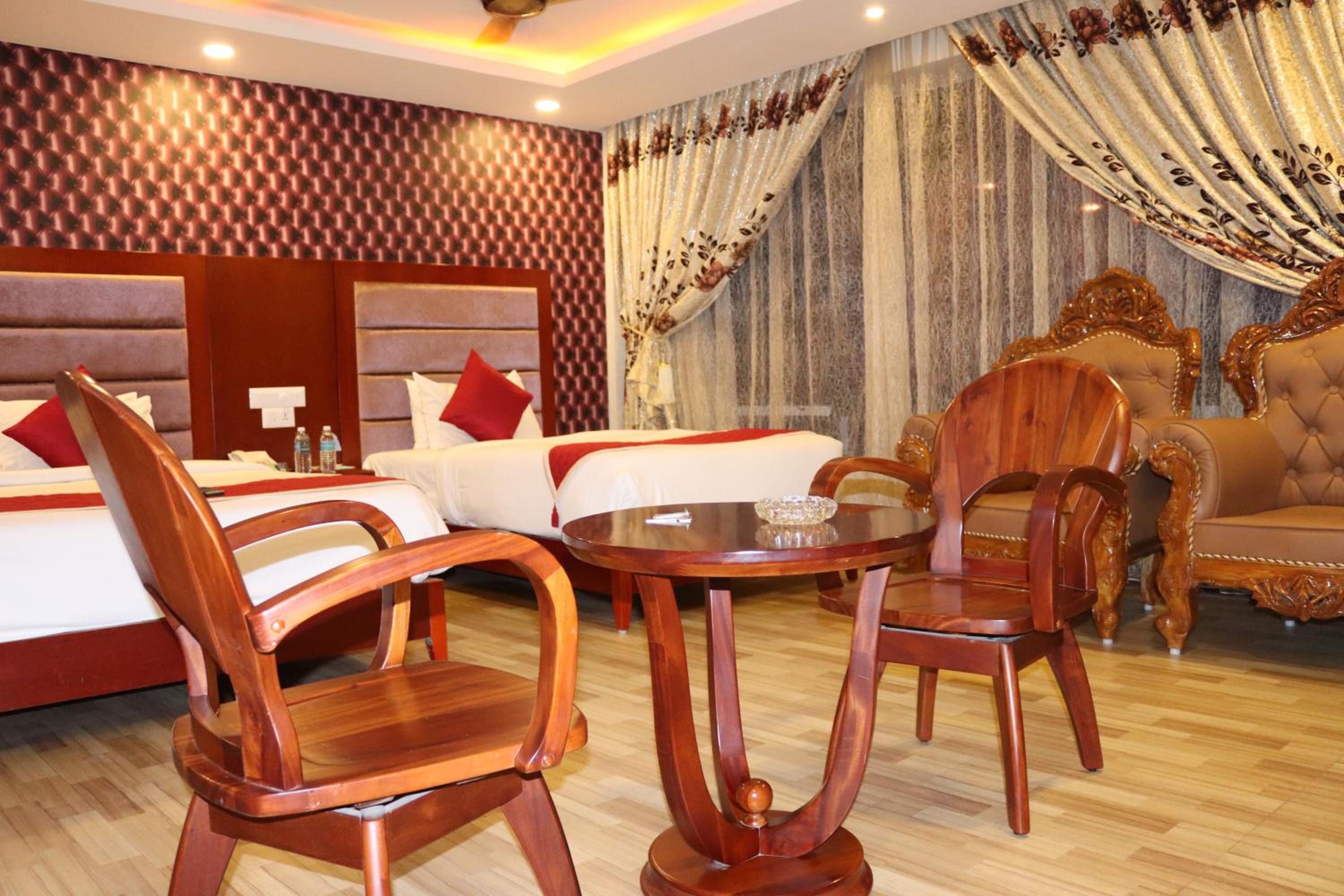 Deluxe Double or Twin Room
