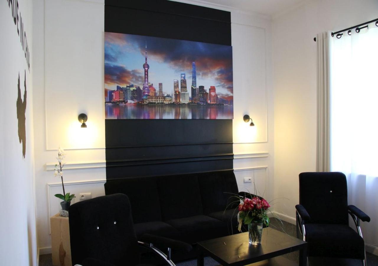 Apartment - Photo 2