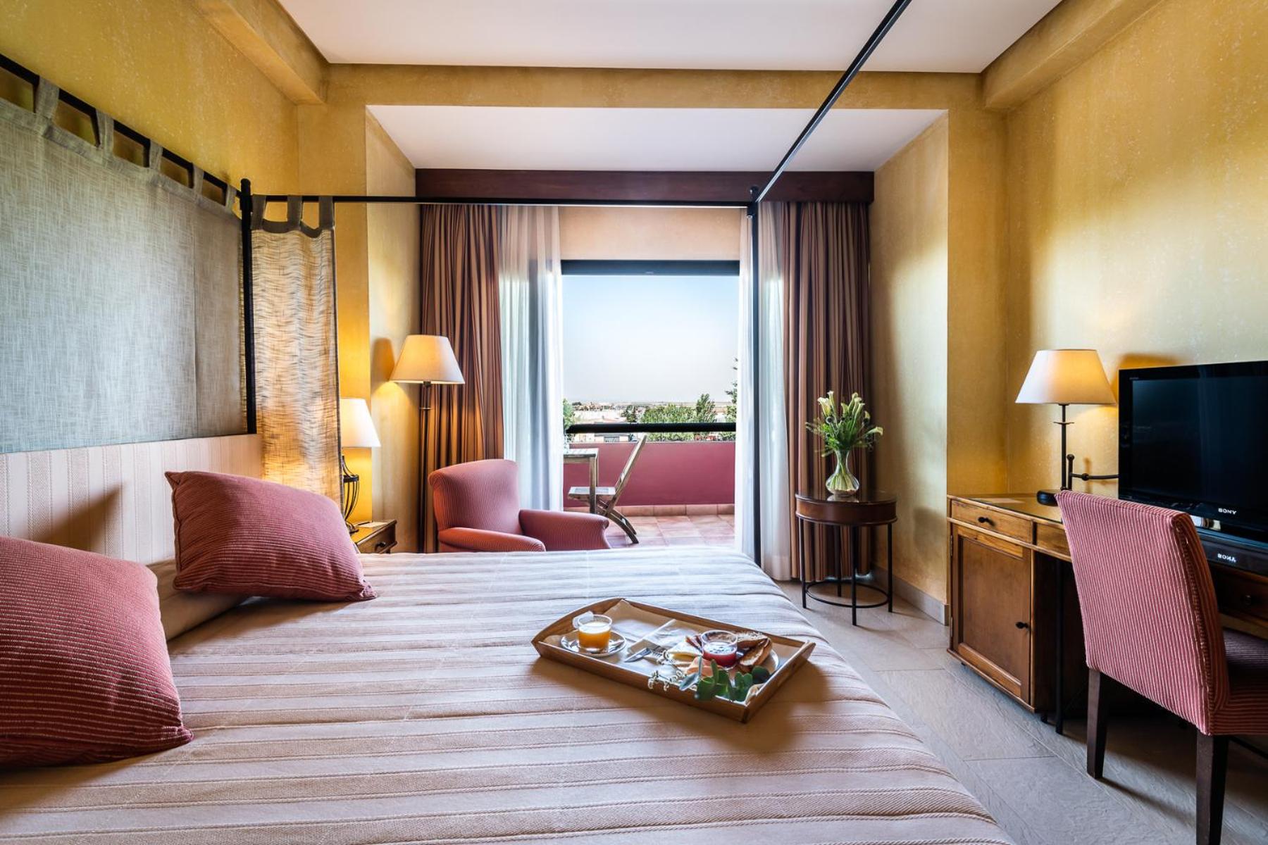 Double or Twin Room - Photo 2