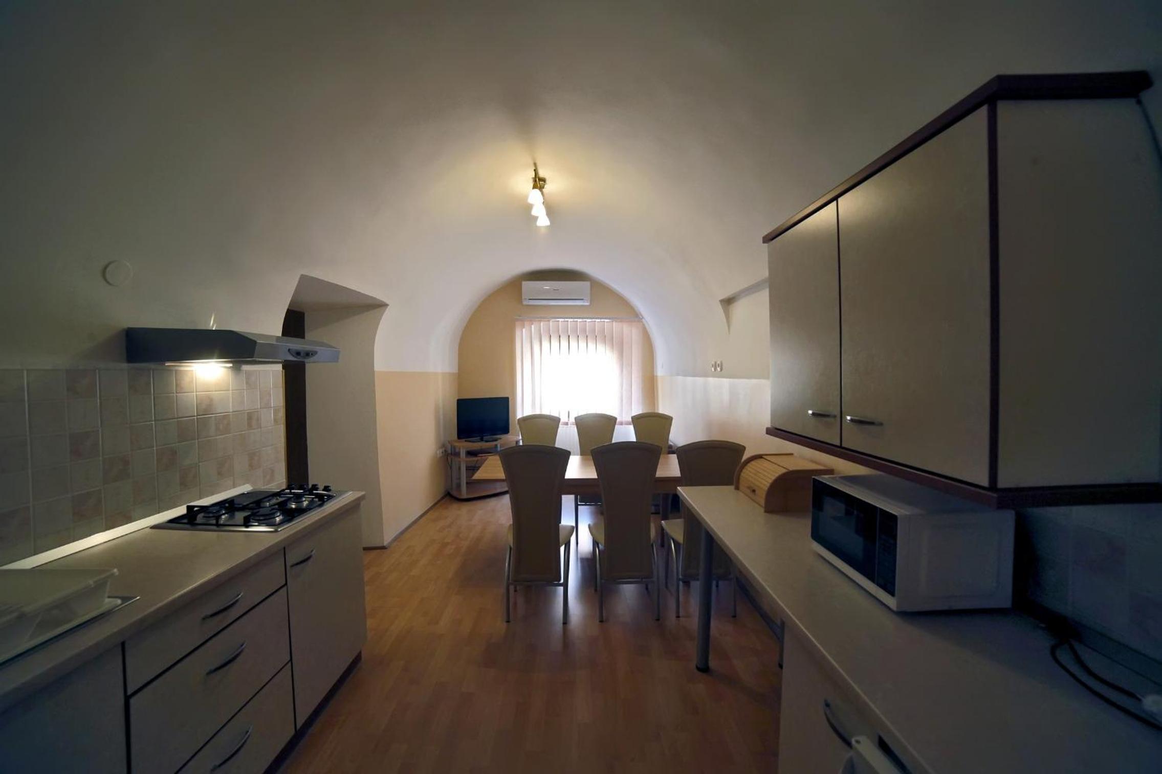 Two-Bedroom Apartment With River View (5 Adults)