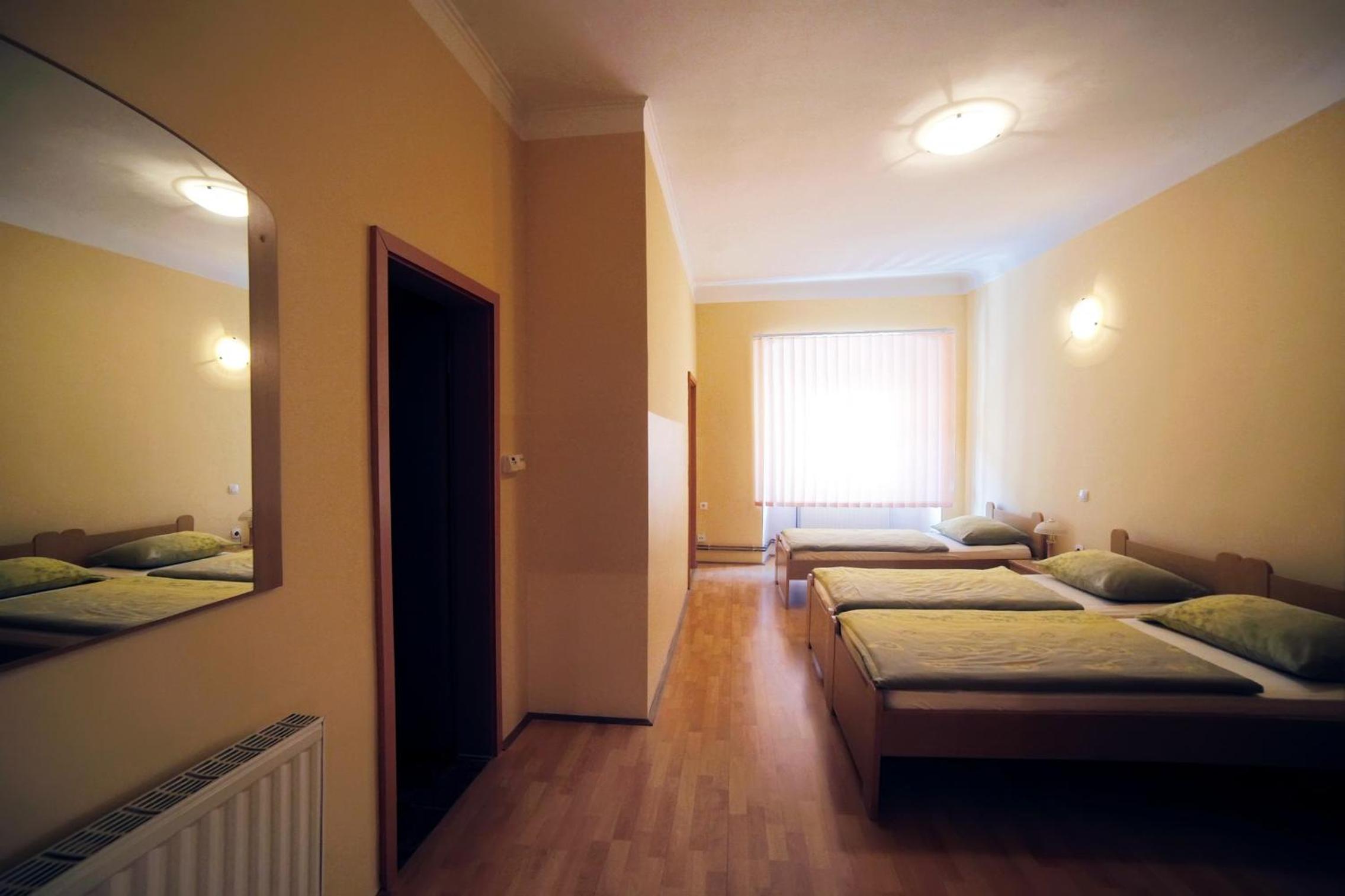 Two-Bedroom Apartment With River View (5 Adults) photo 3