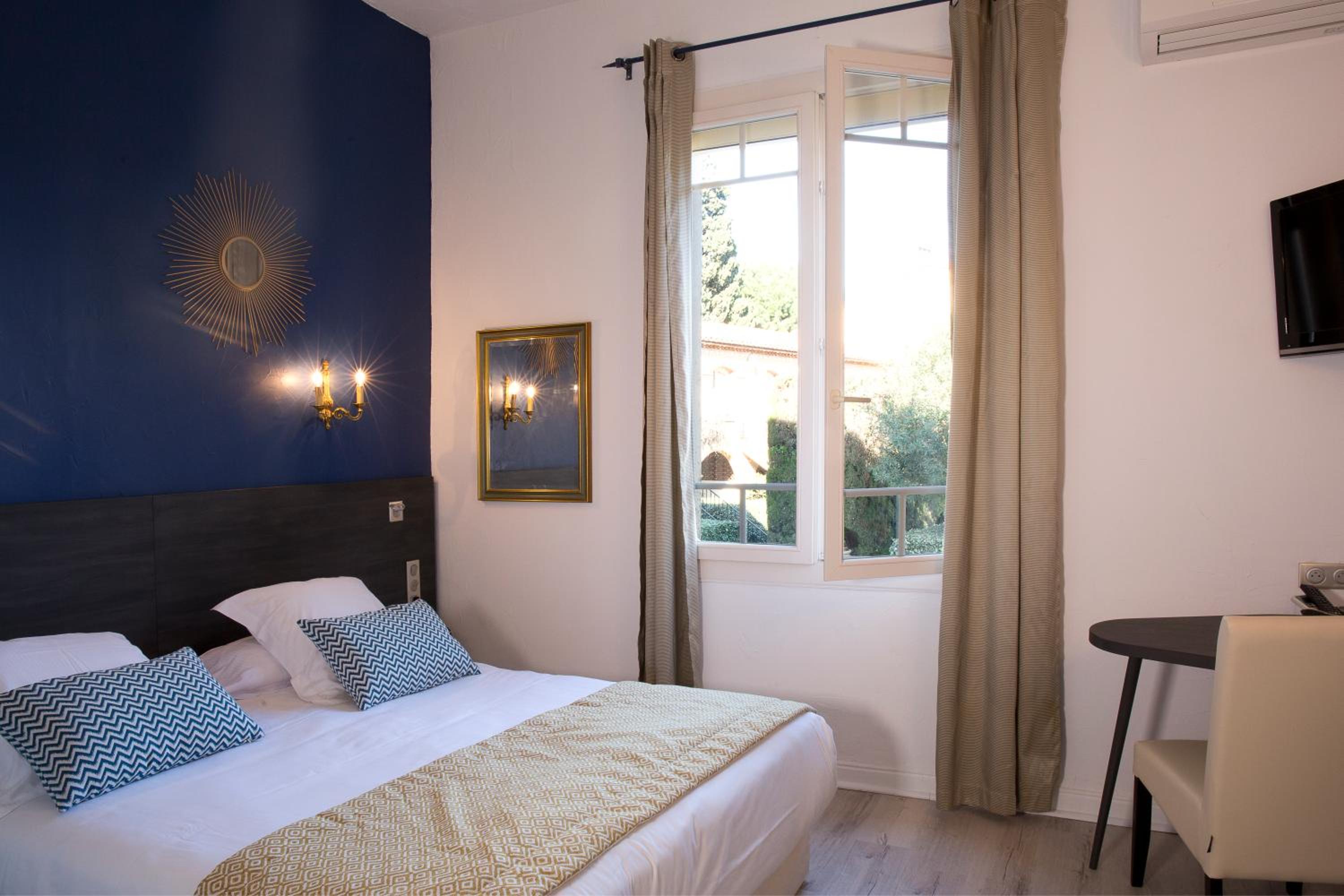 Classic Double Room - Photo 3