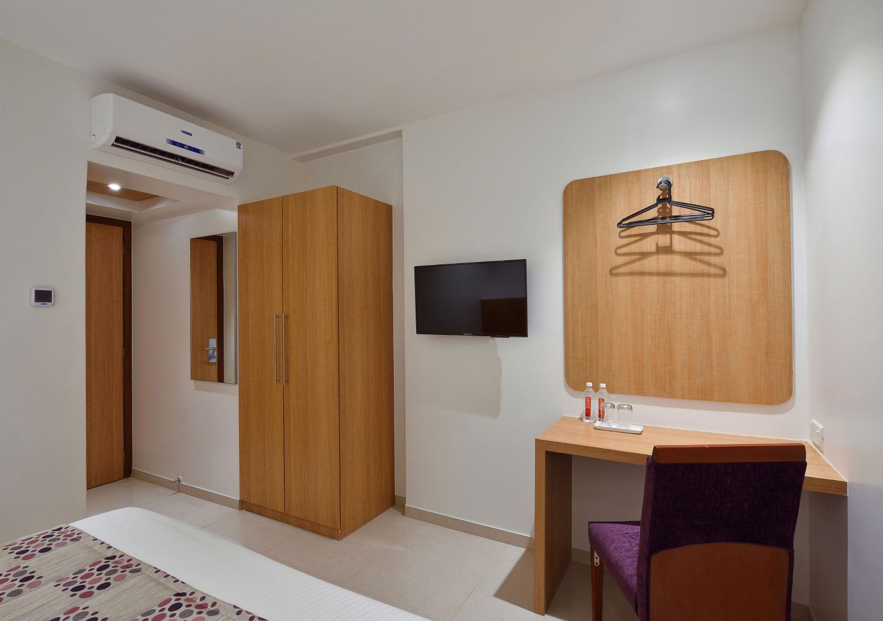 Queen Room - Photo 4