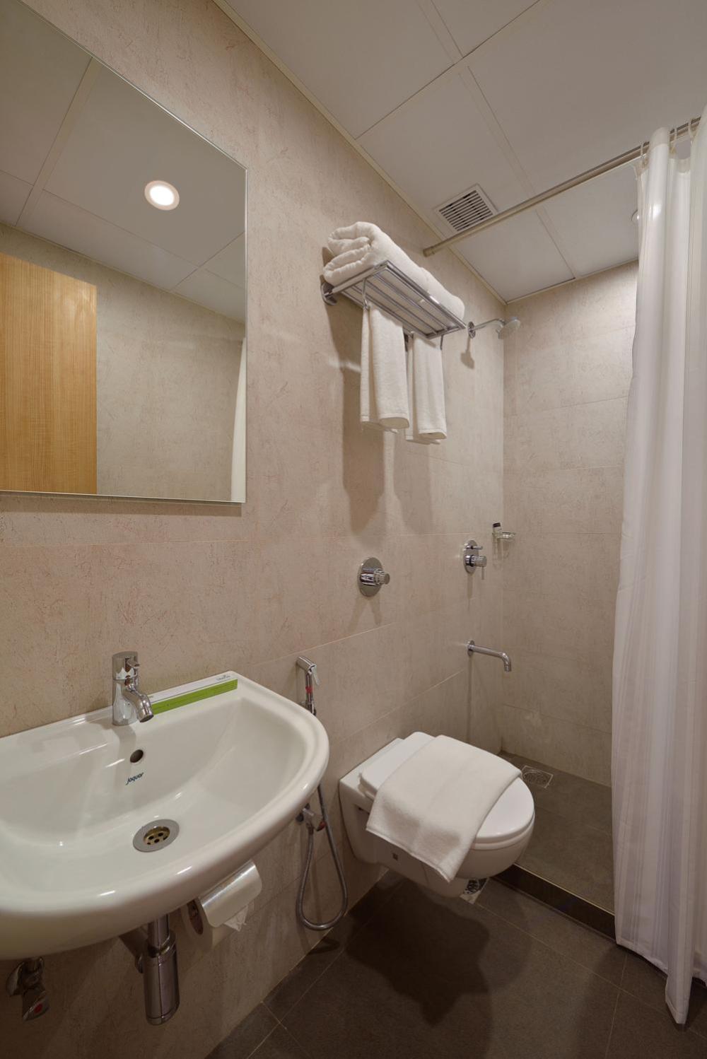 Superior Double or Twin Room - Photo 4