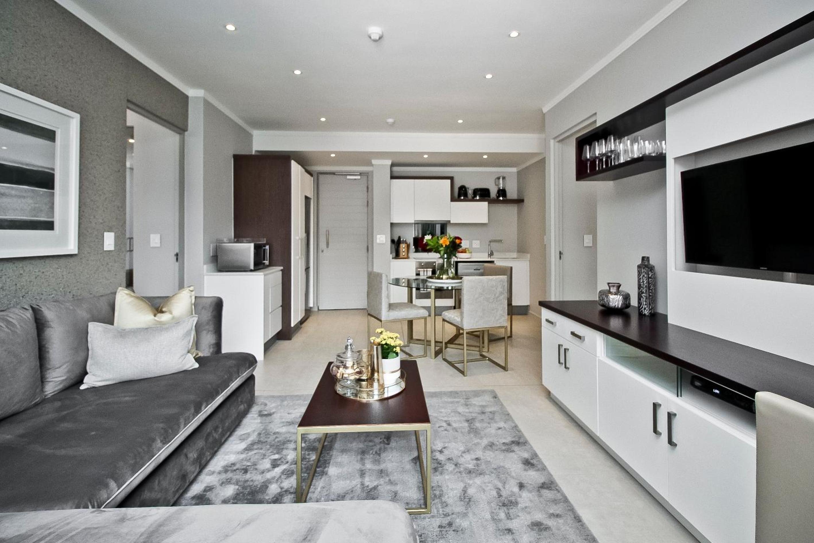 Apartment photo 1