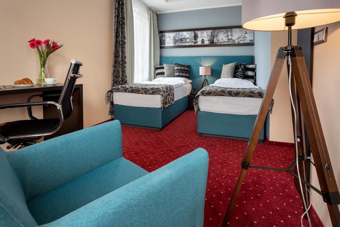 Double or Twin Room with Private Bathroom - Photo 1