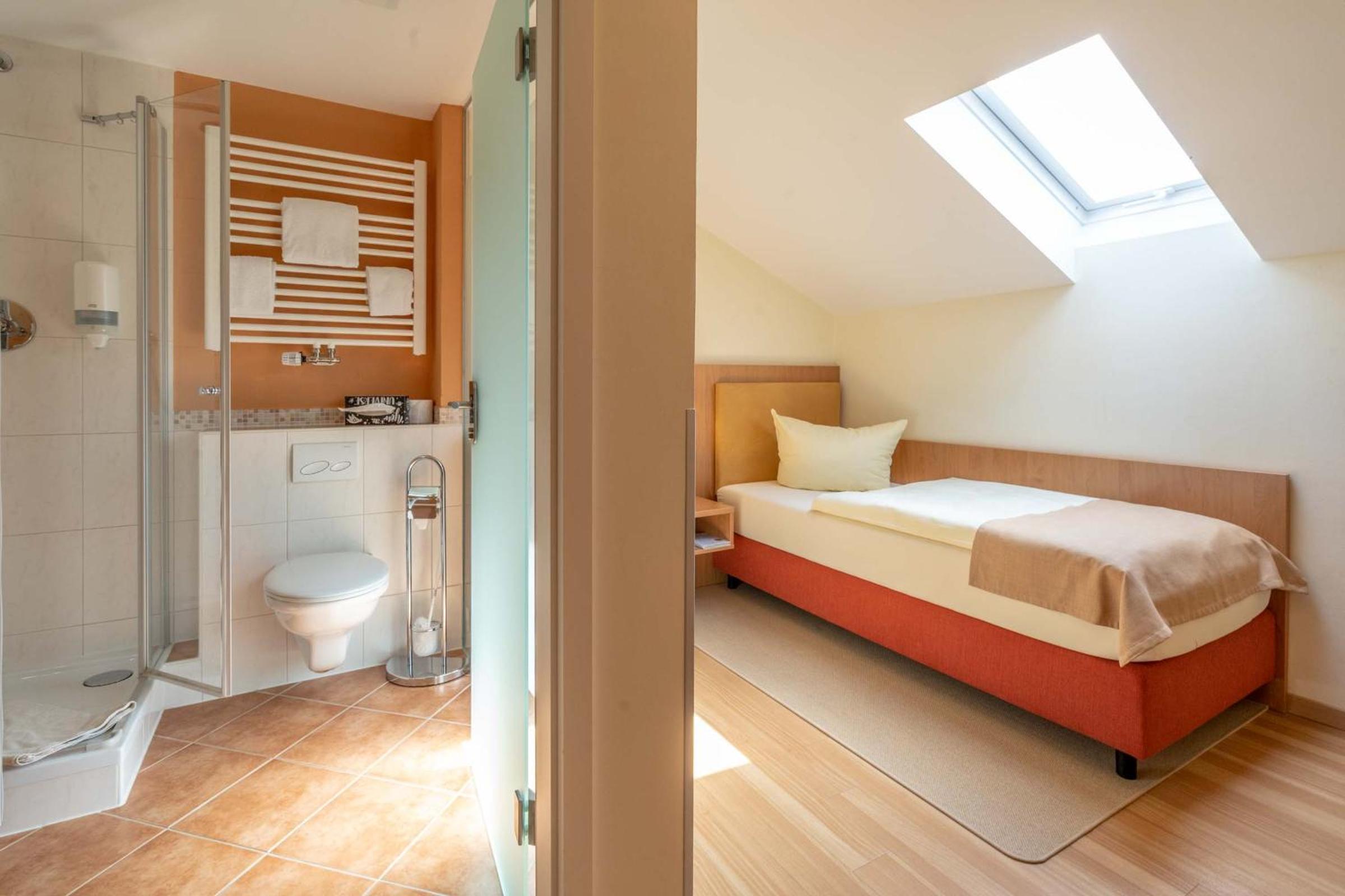 Standard Single Room