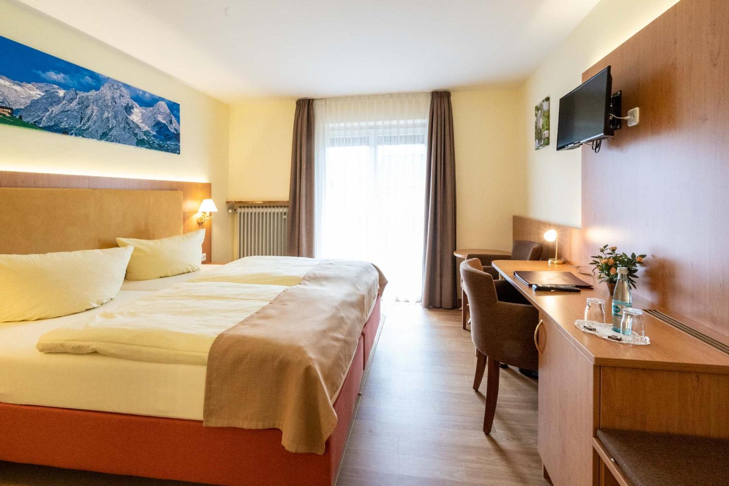 Standard Double Room - Photo 1