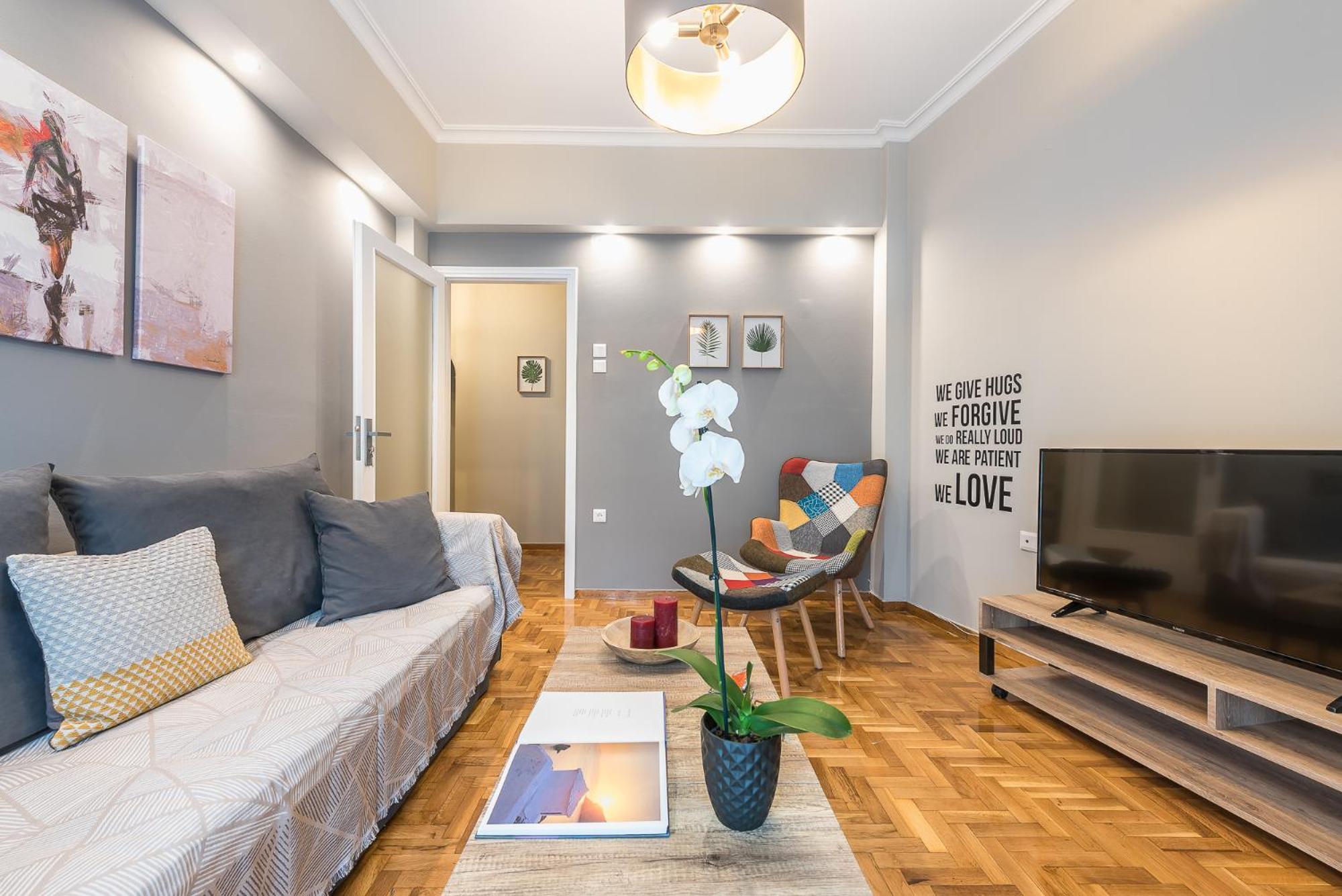 Apartment photo 2