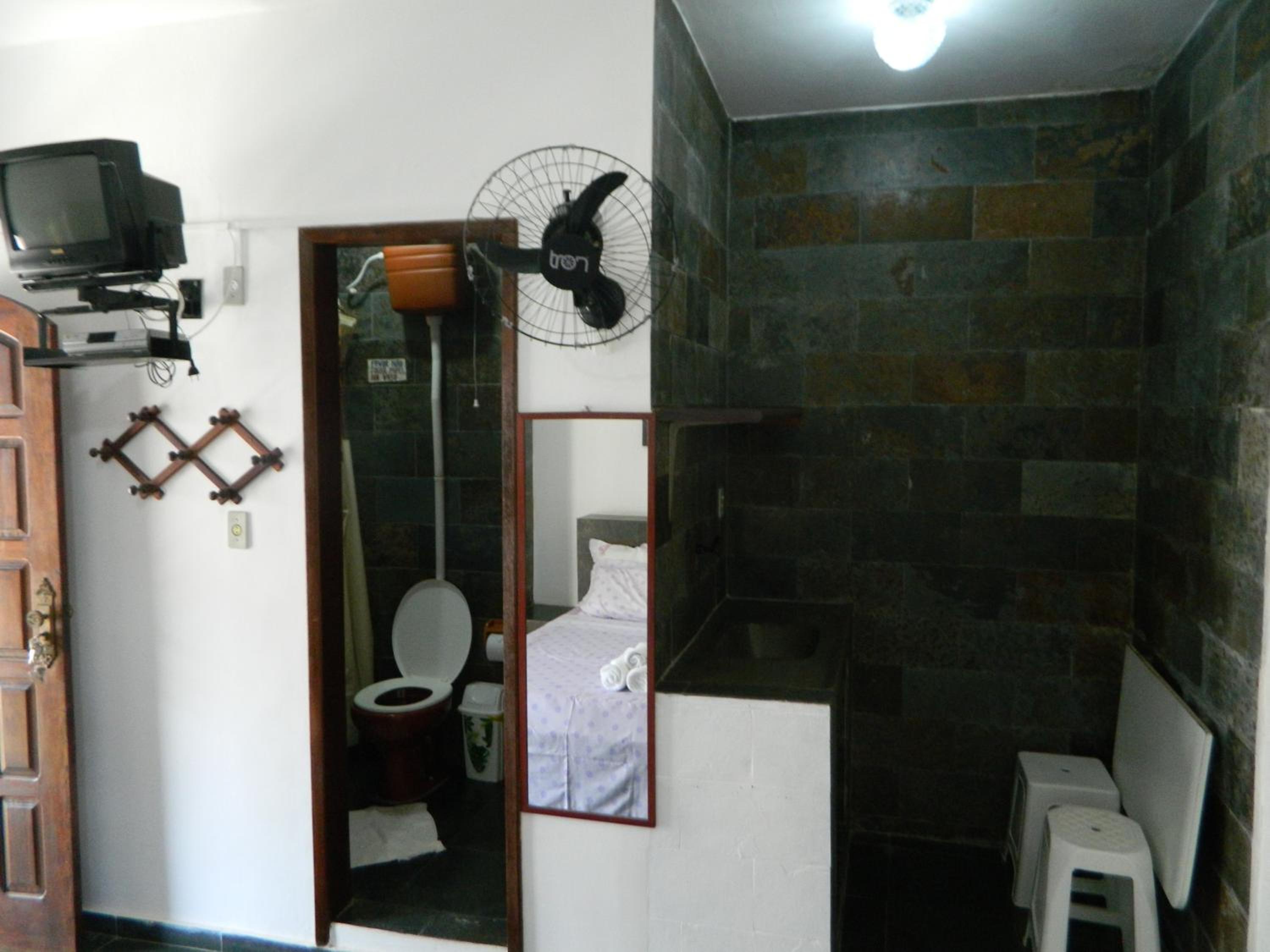 Economy Quadruple Room photo 2