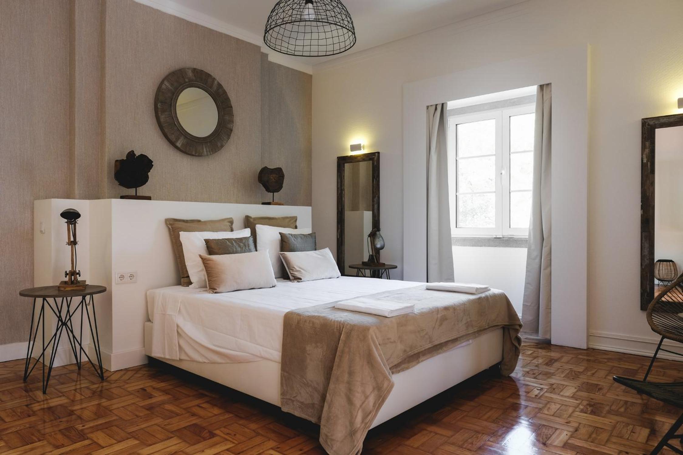King Suite with Balcony photo 1