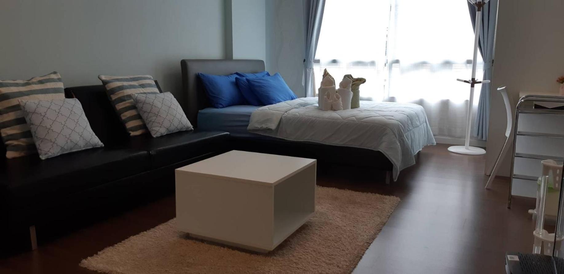 Studio Apartment - Photo 2