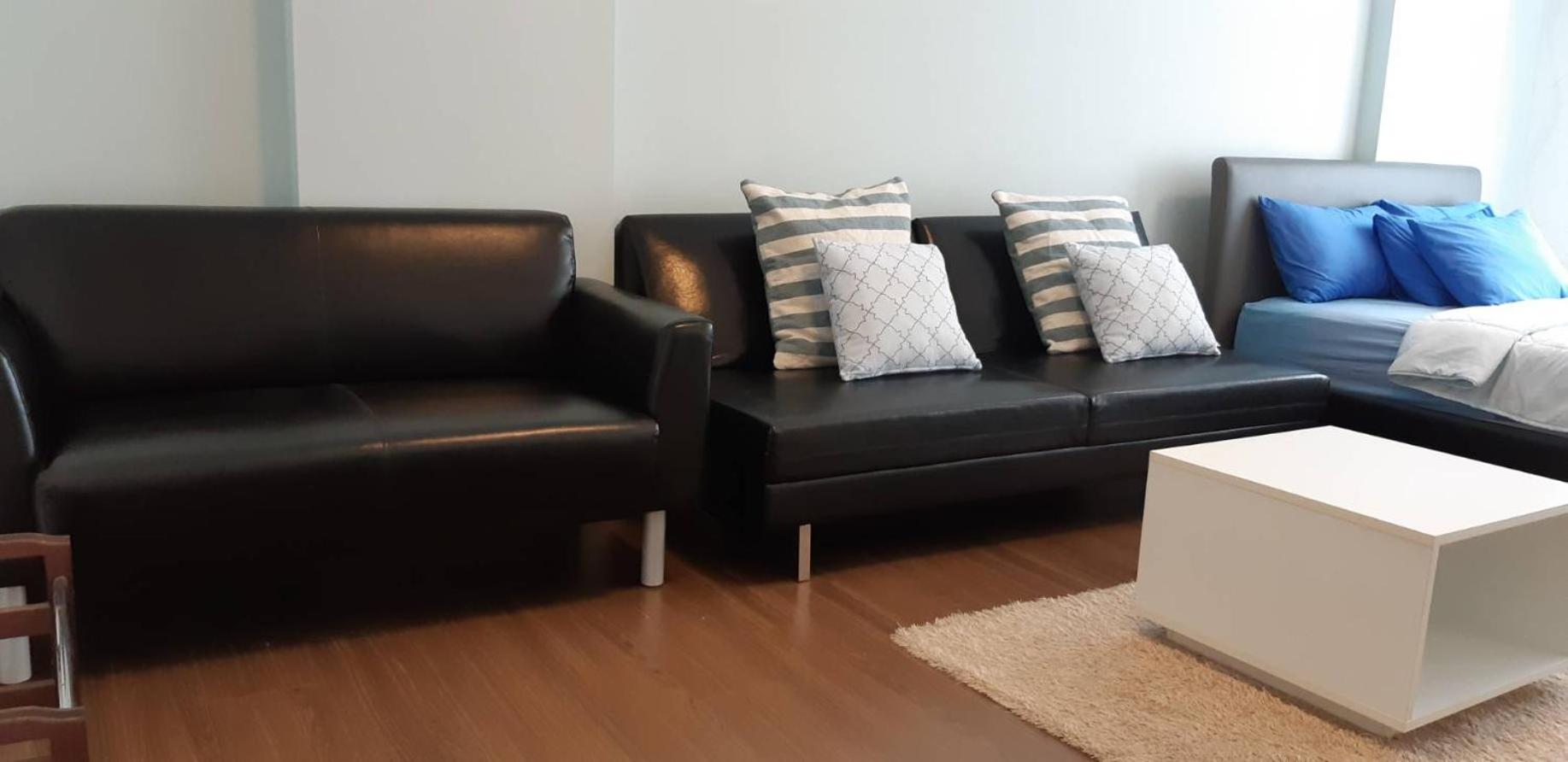 Studio Apartment - Photo 25