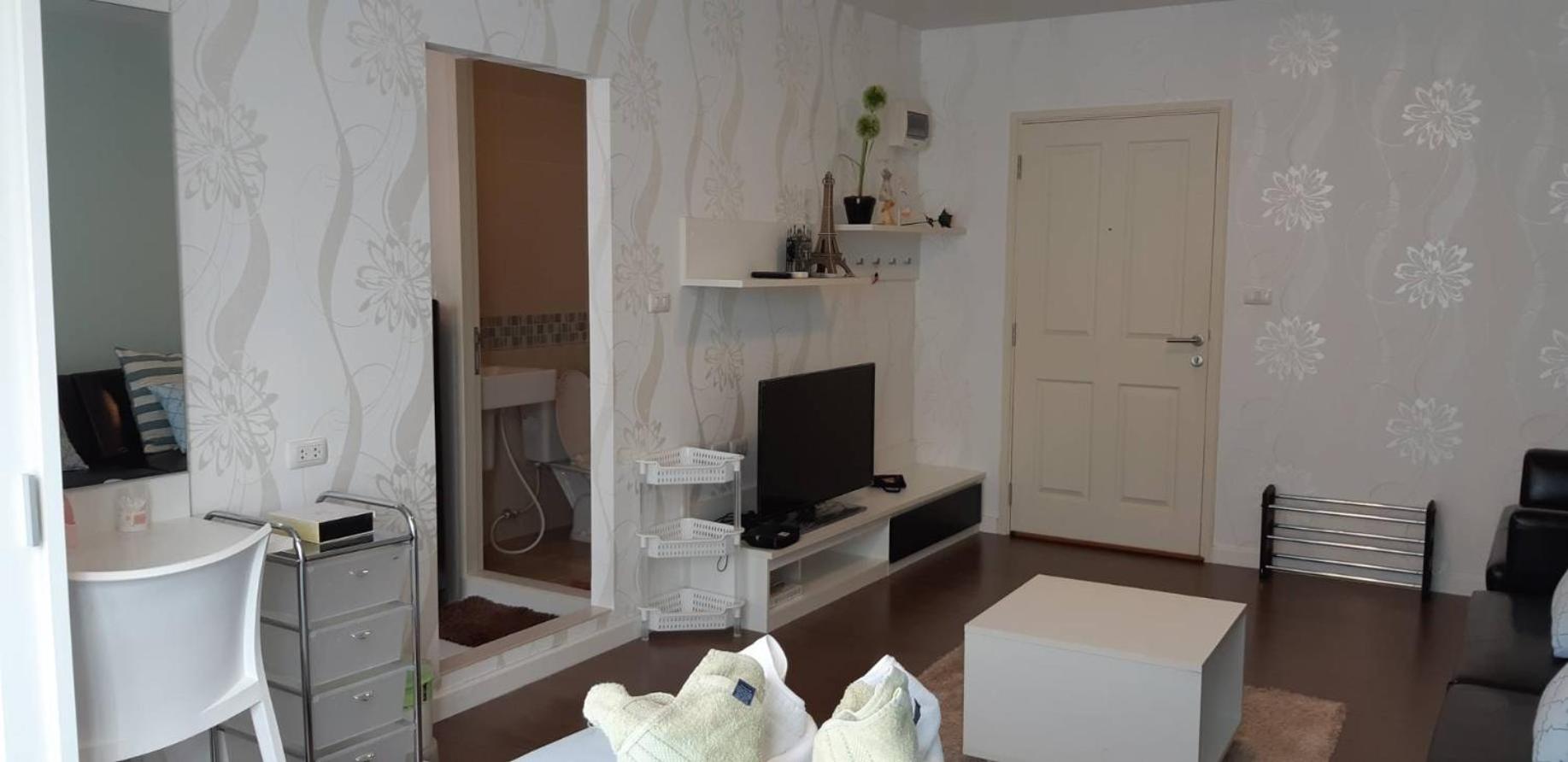 Studio Apartment - Photo 24