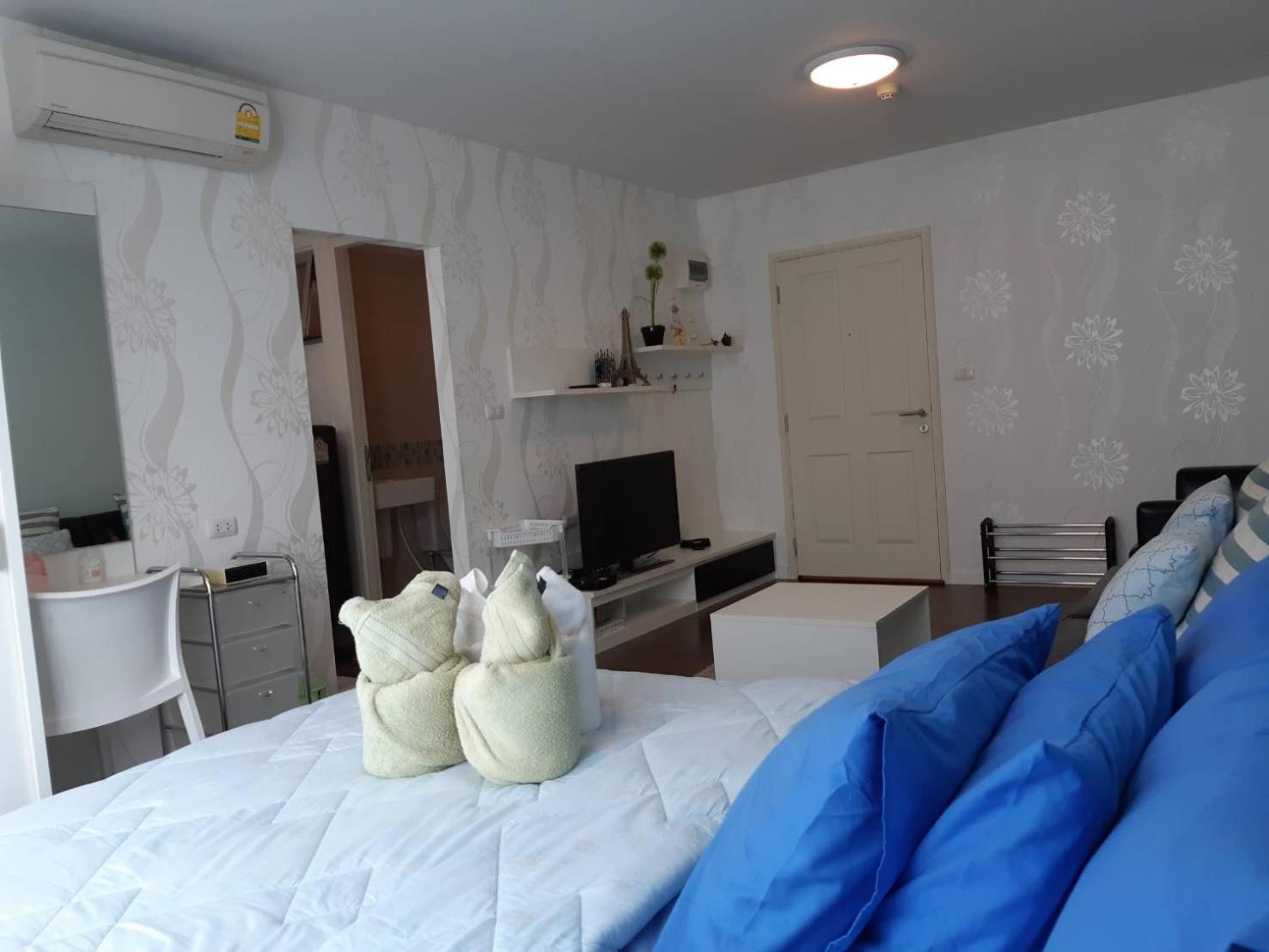 Studio Apartment - Photo 20