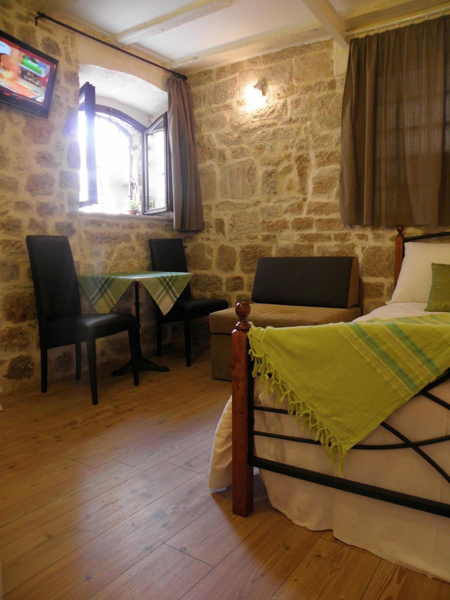 Comfort Double Room - Photo 4