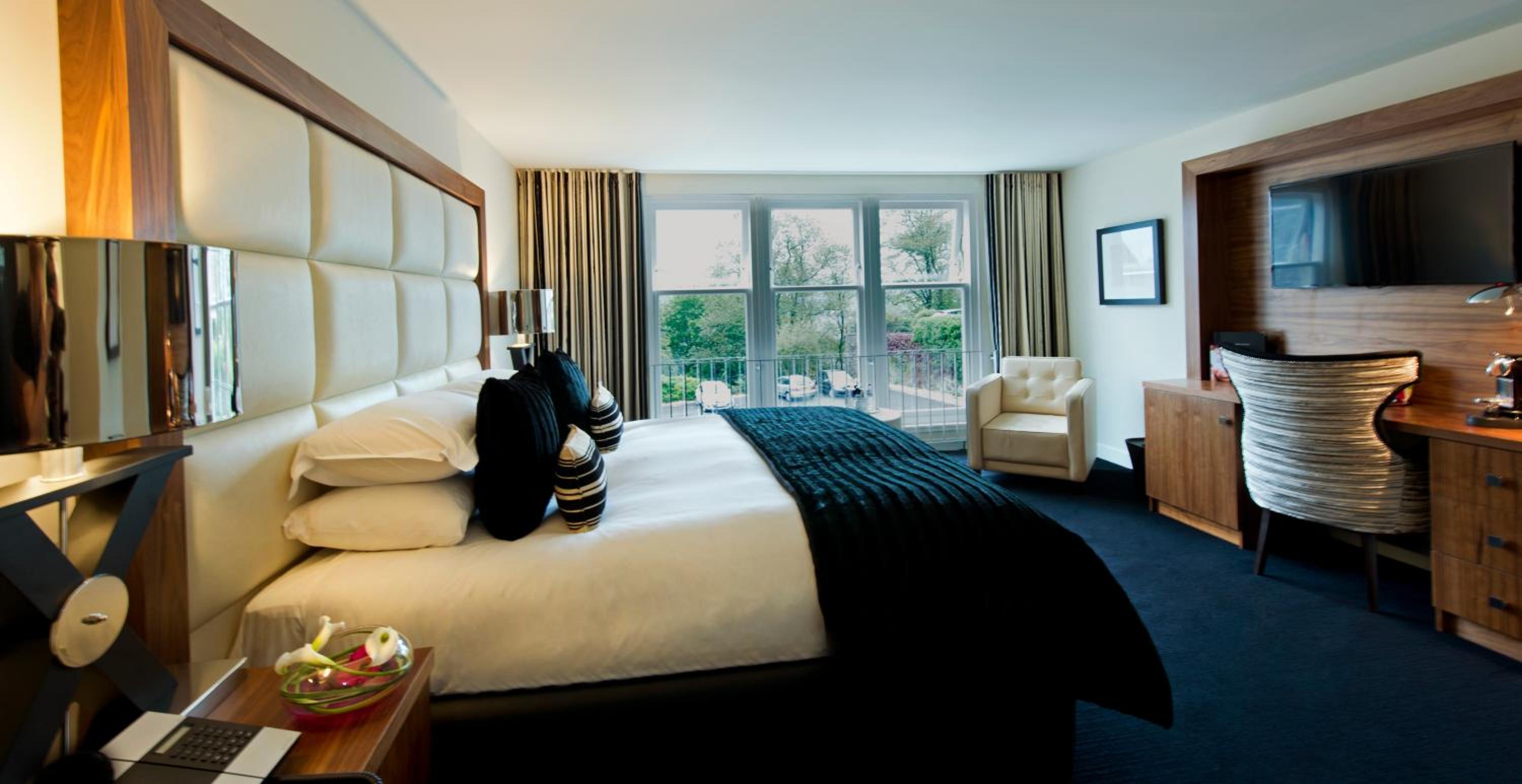 King Deluxe Guest Room photo 1