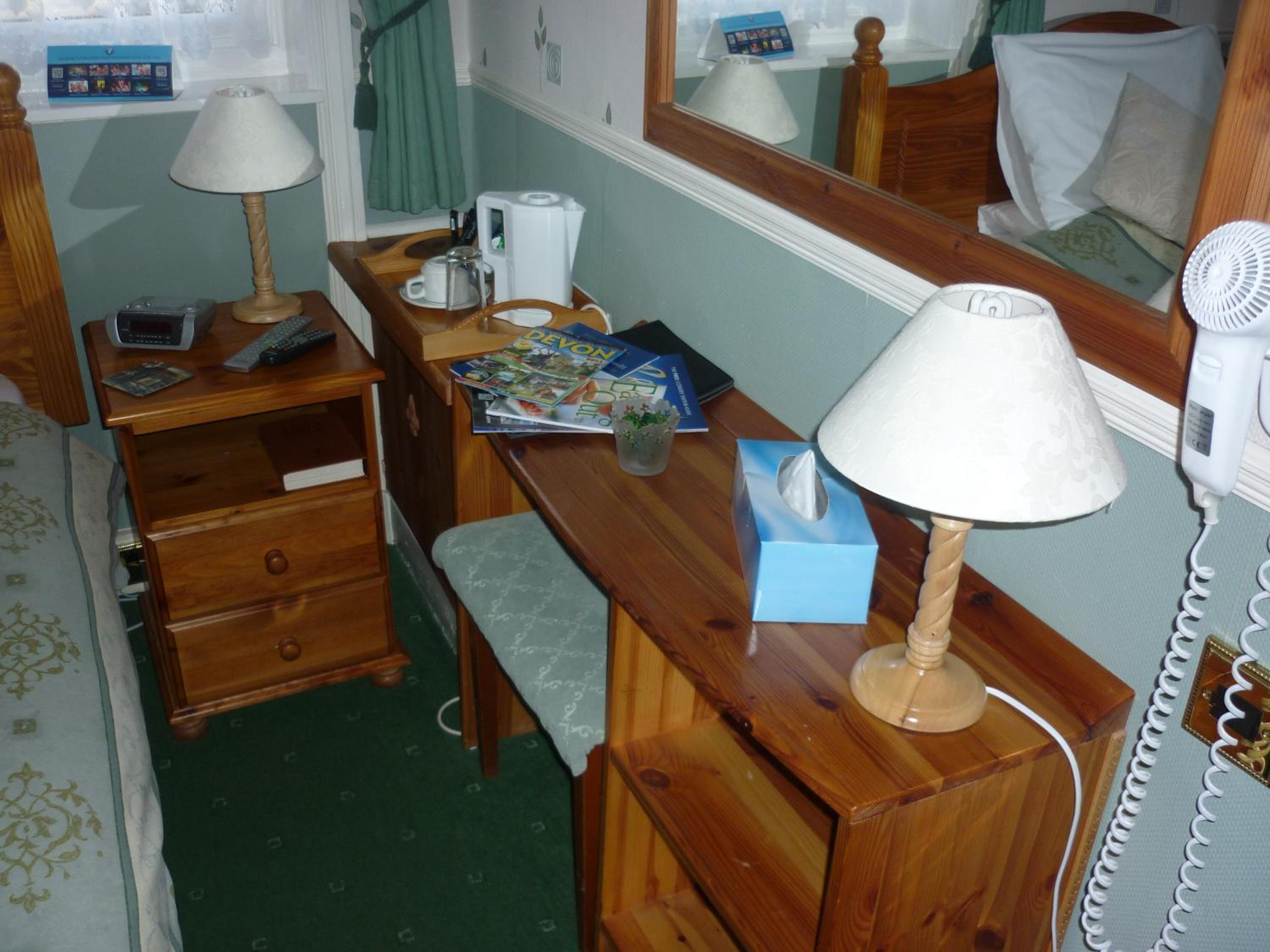 Single Room photo 3