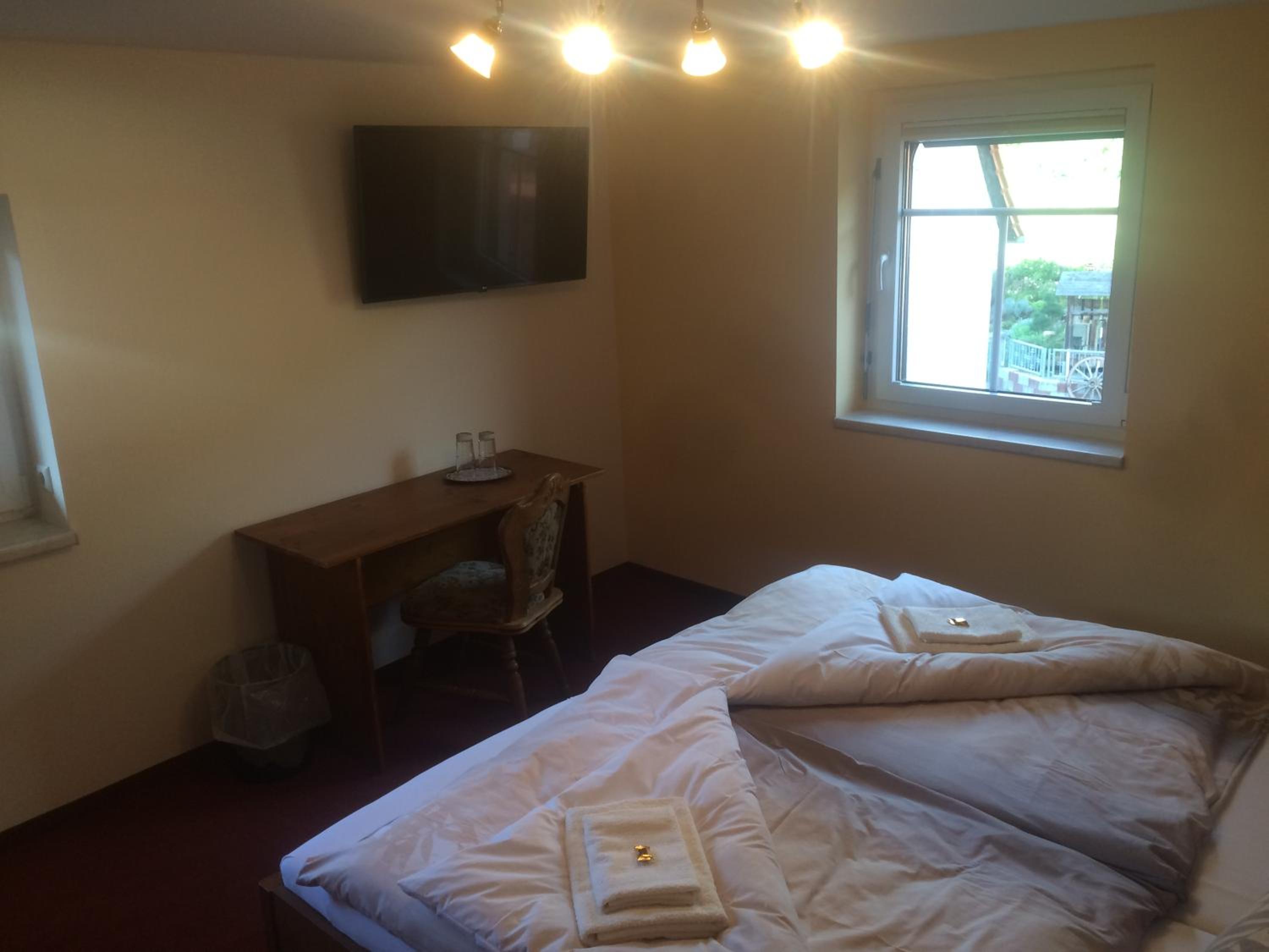 Double or Twin Room photo 2