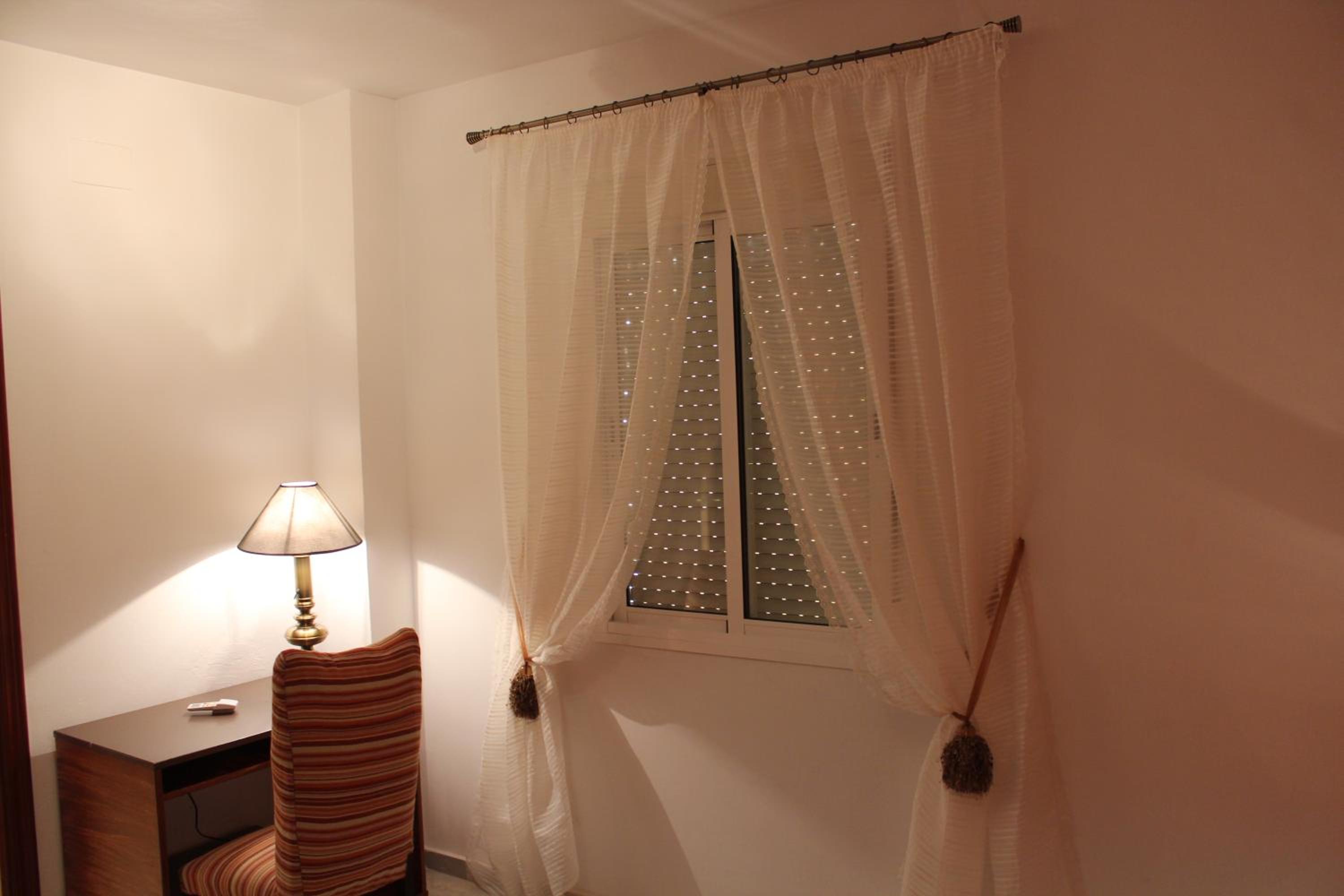 One-Bedroom Apartment - Photo 5