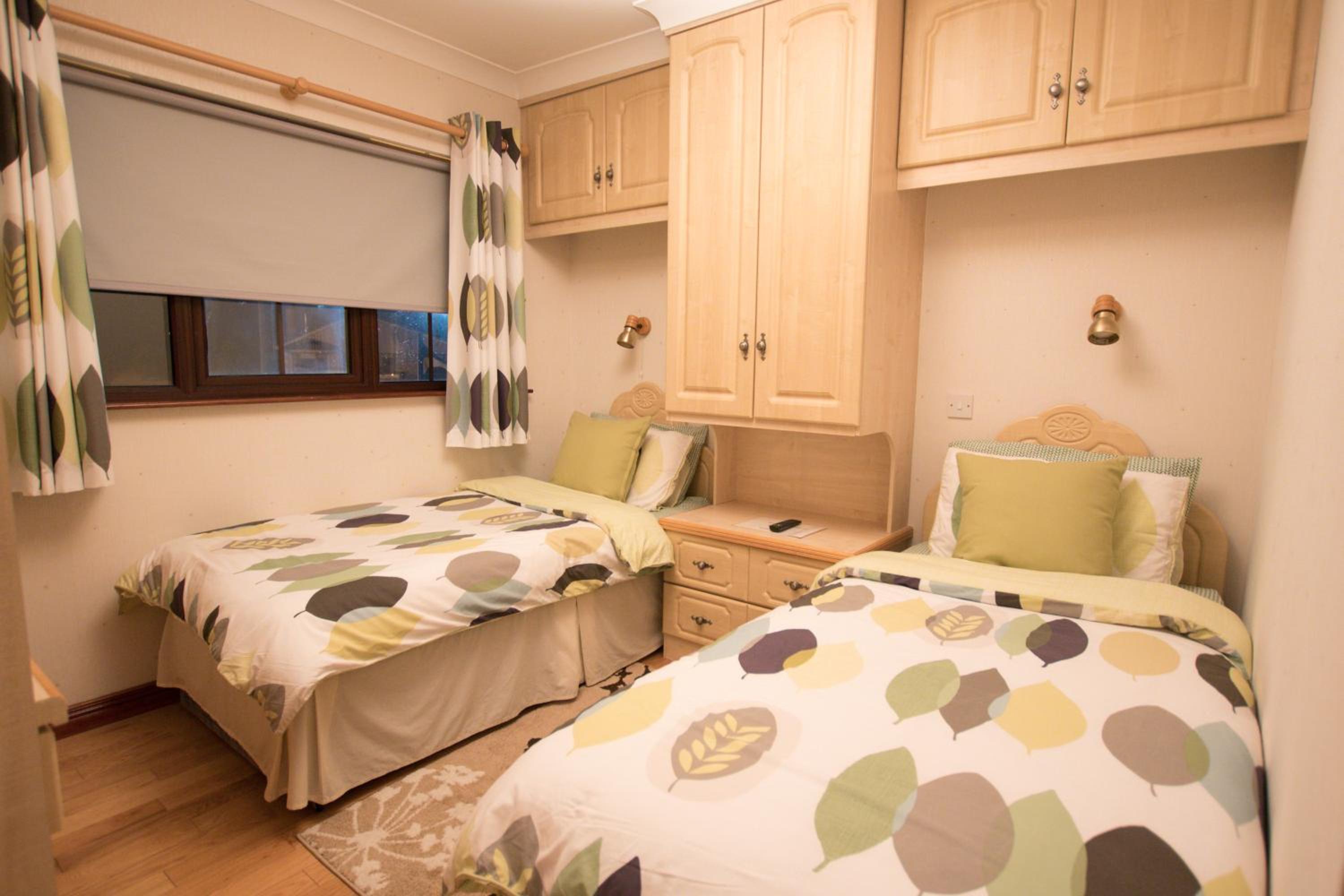 Three-Bedroom Apartment - Photo 4