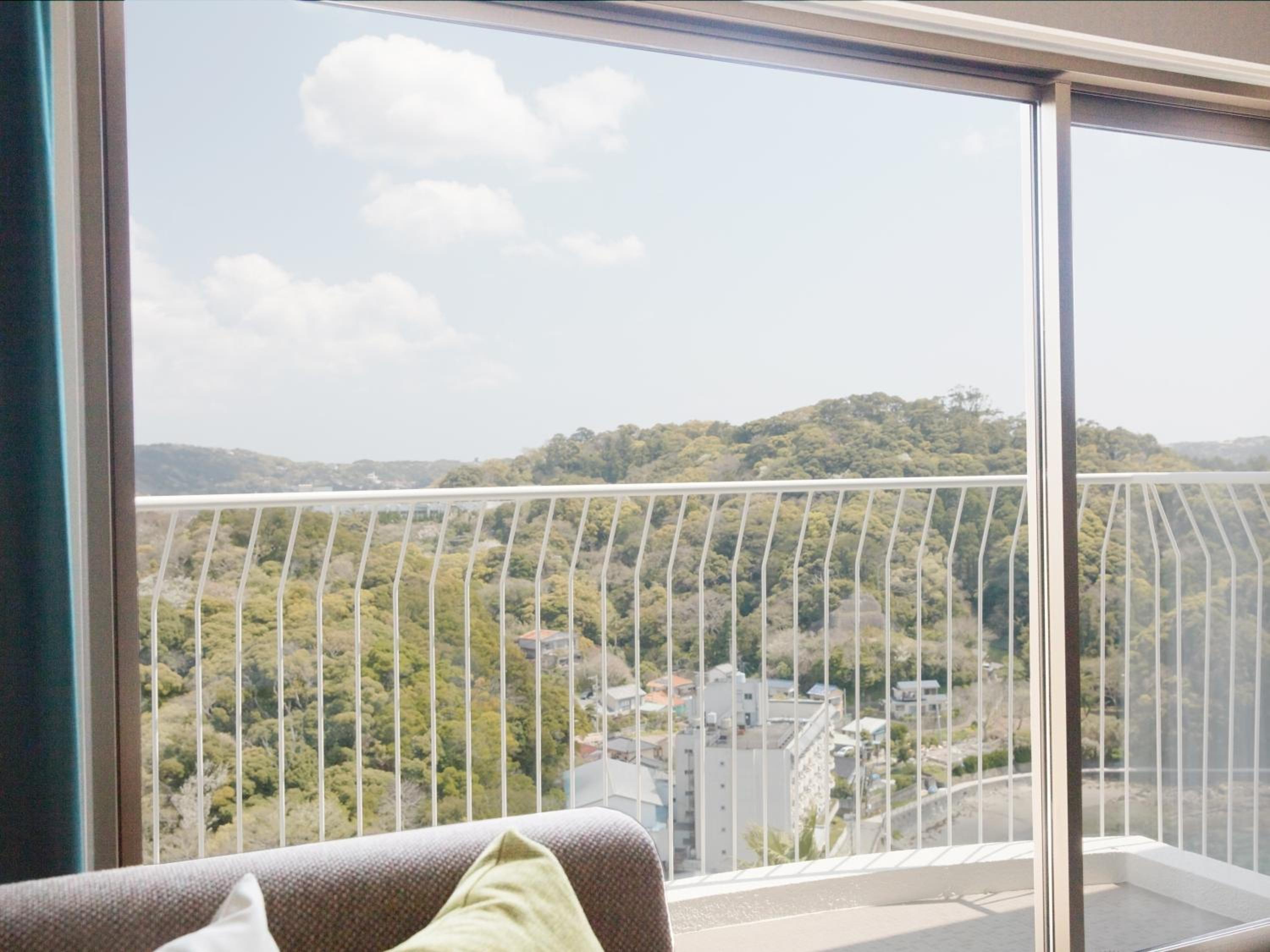 Superior Twin Room with Balcony - Photo 9