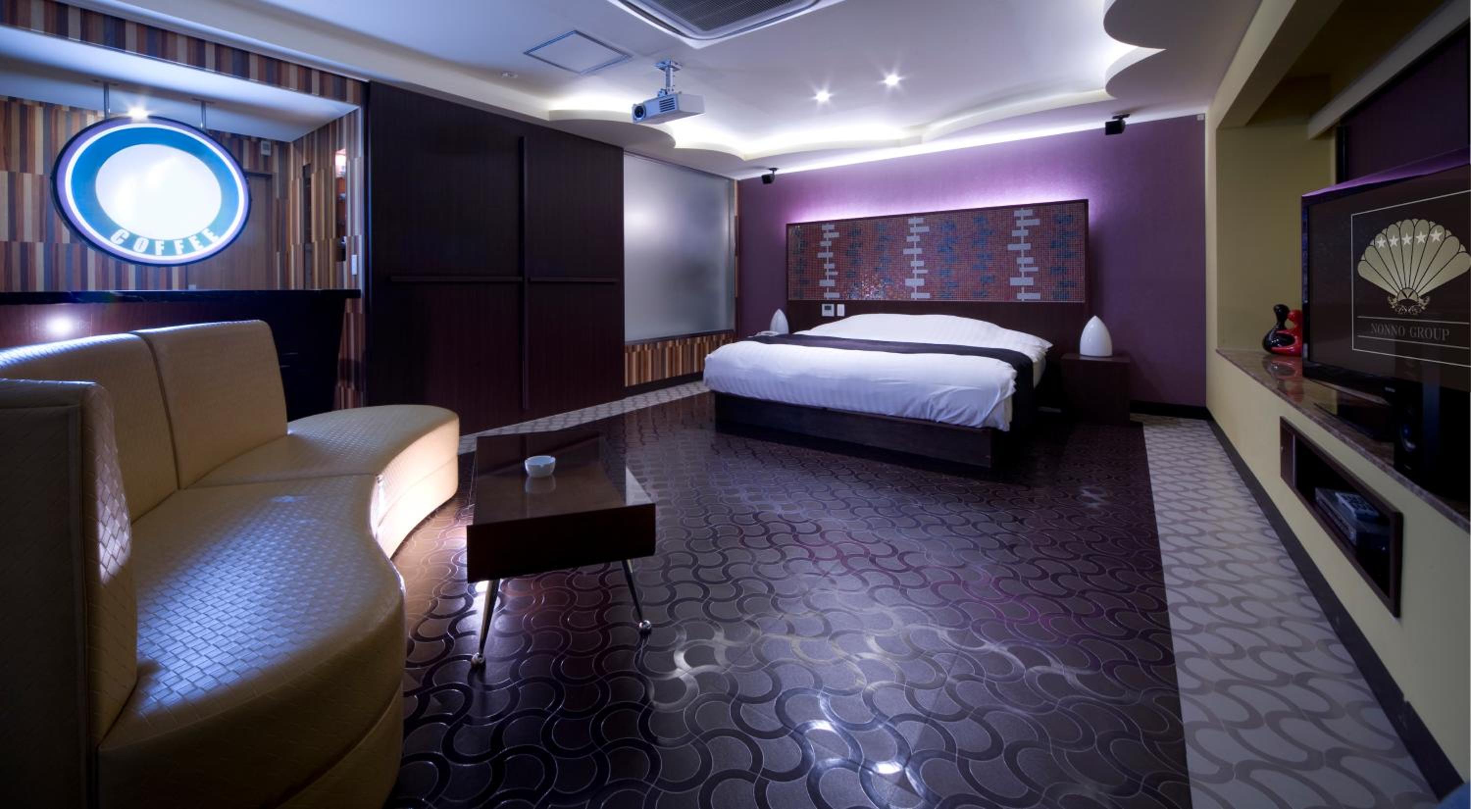 Deluxe King Room photo 3