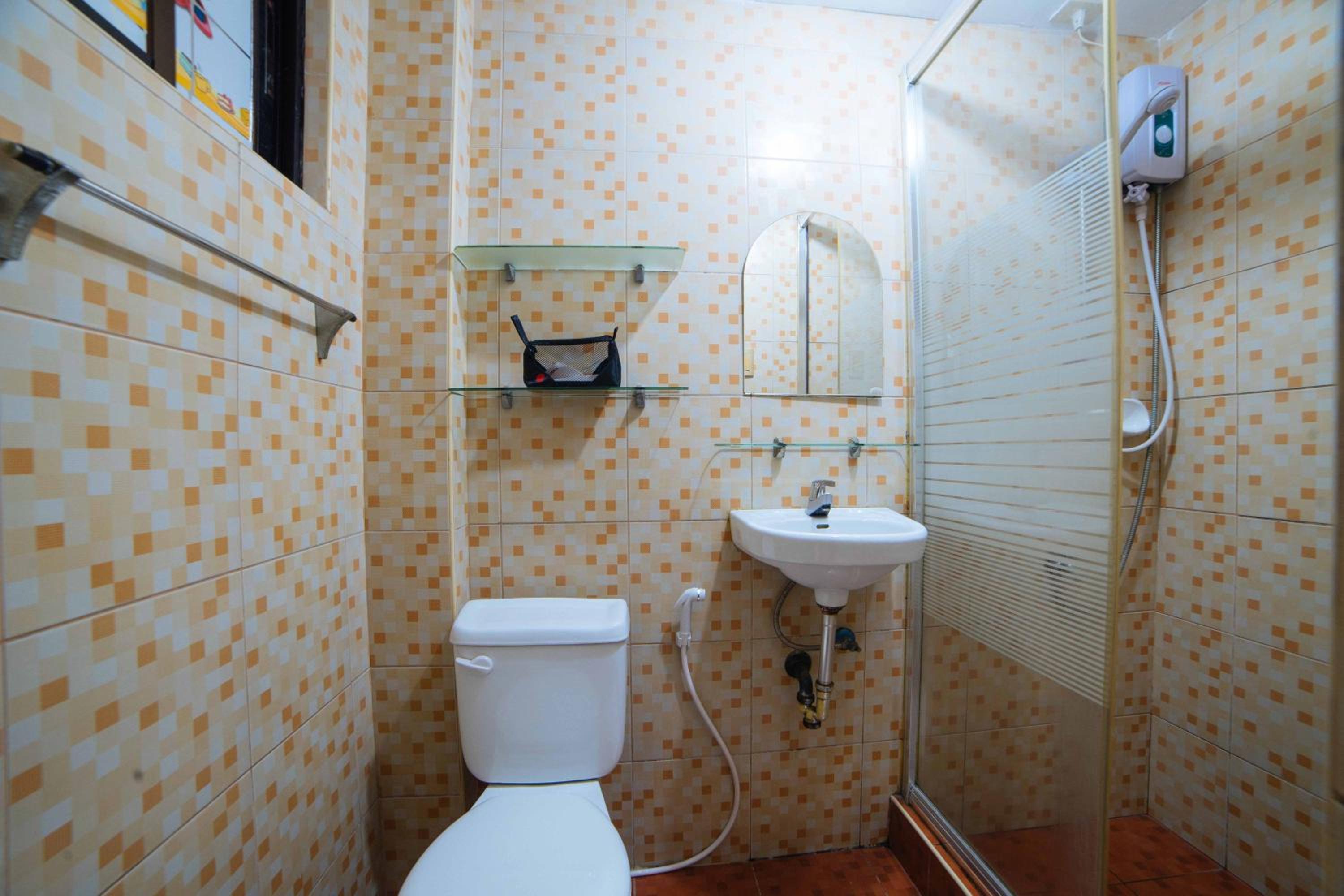 Deluxe Room - Photo 26