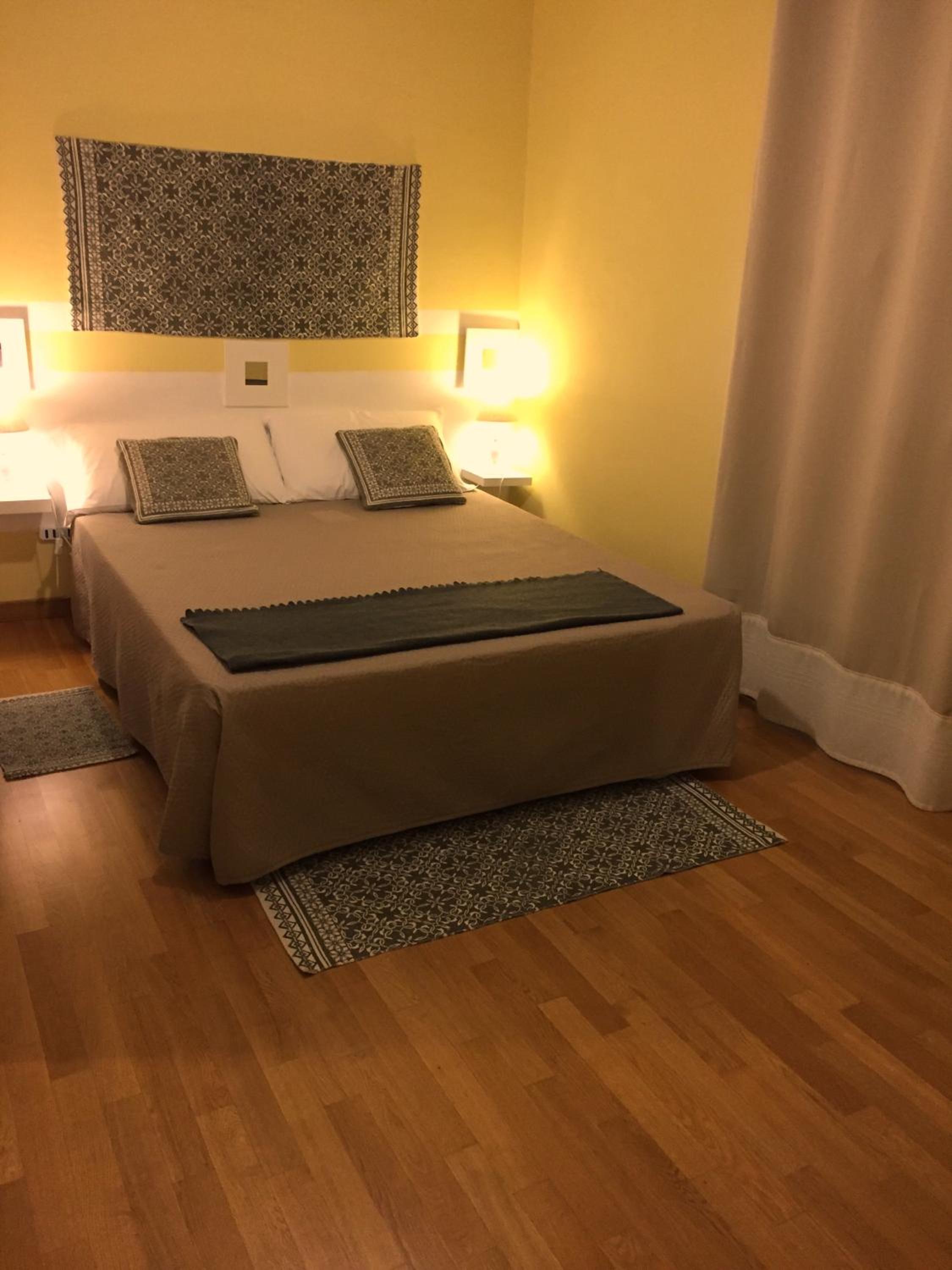 Double Room - Photo 10