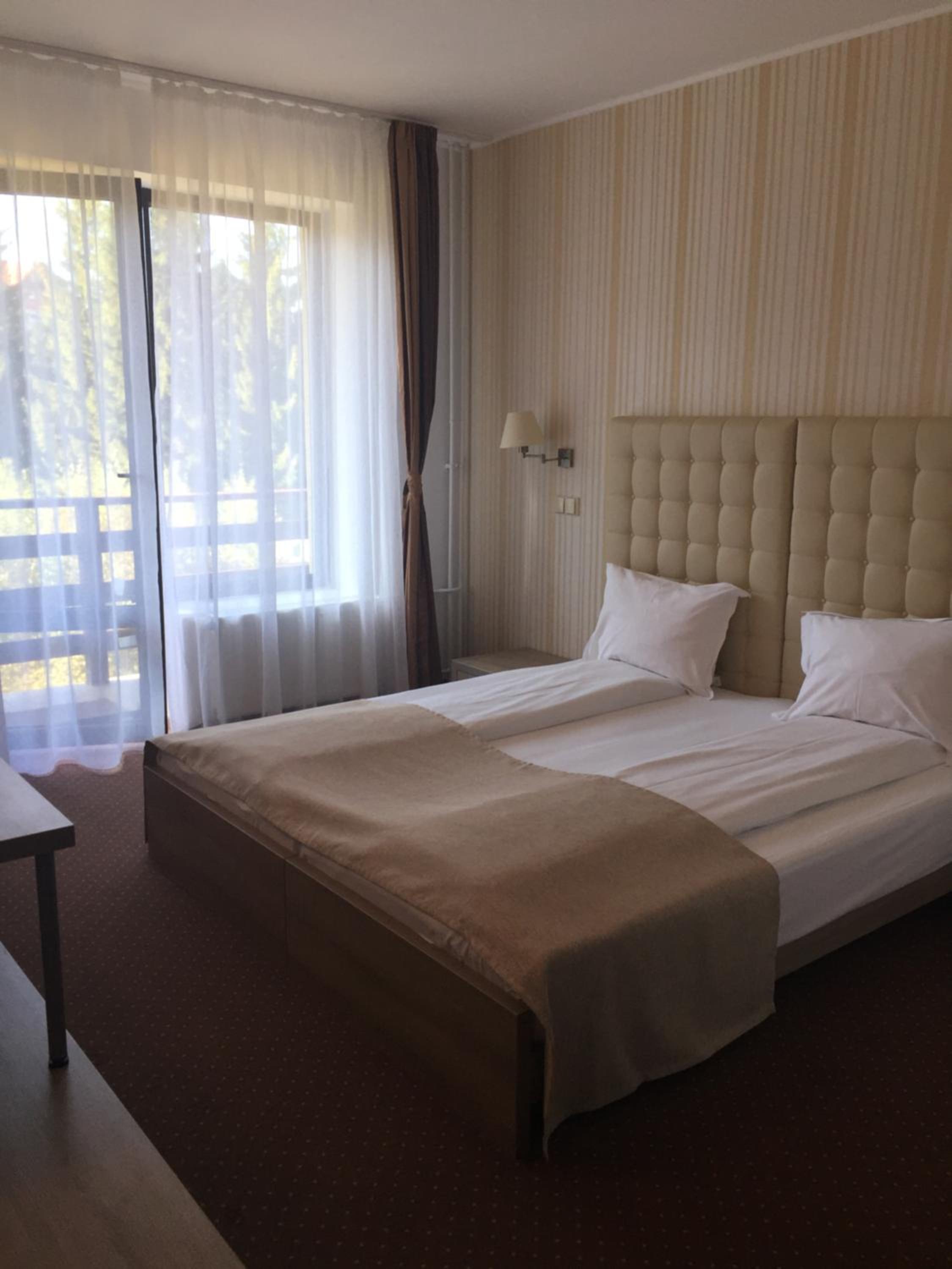 Double or Twin Room - Photo 13