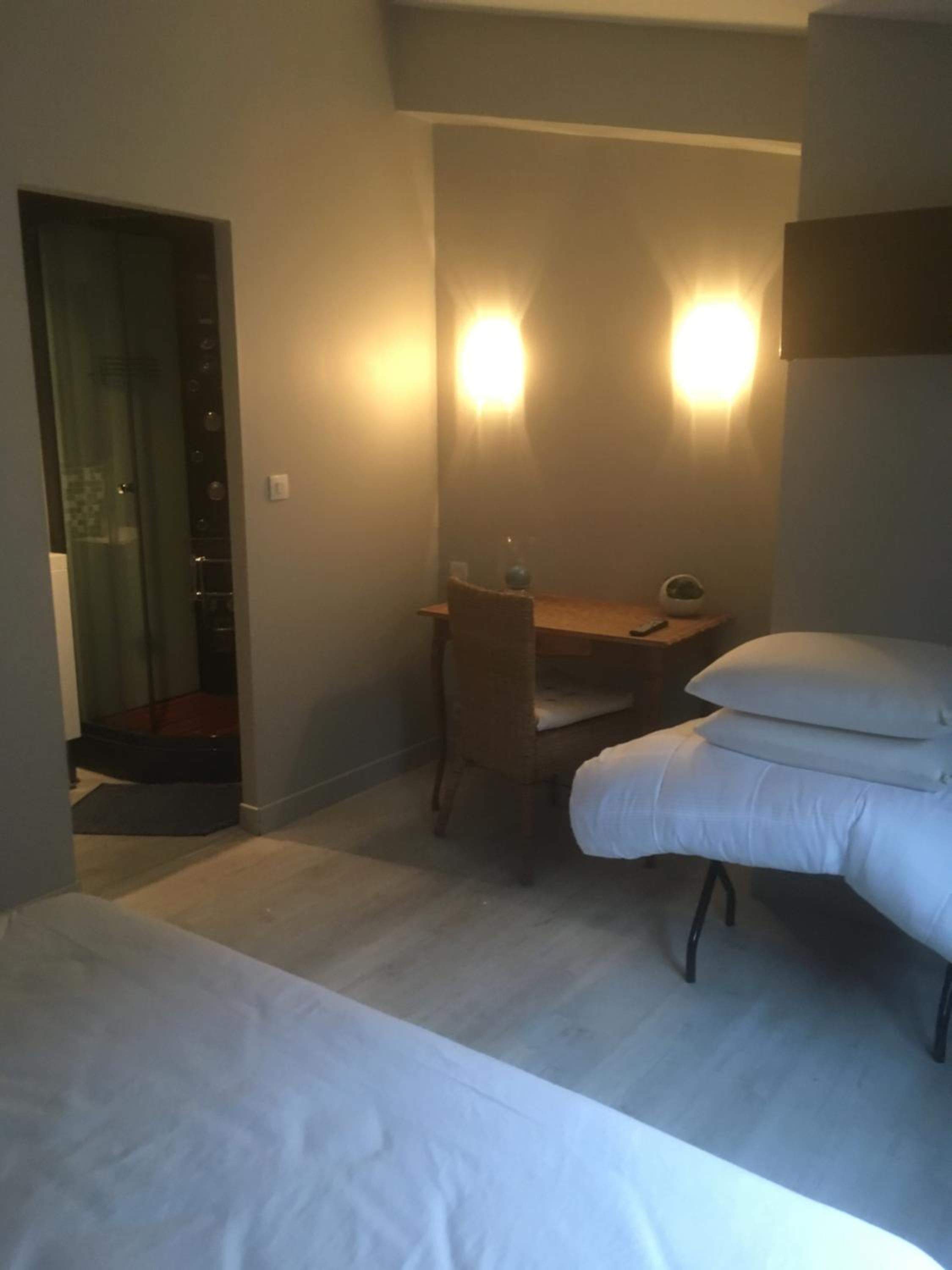 Double Room photo 3
