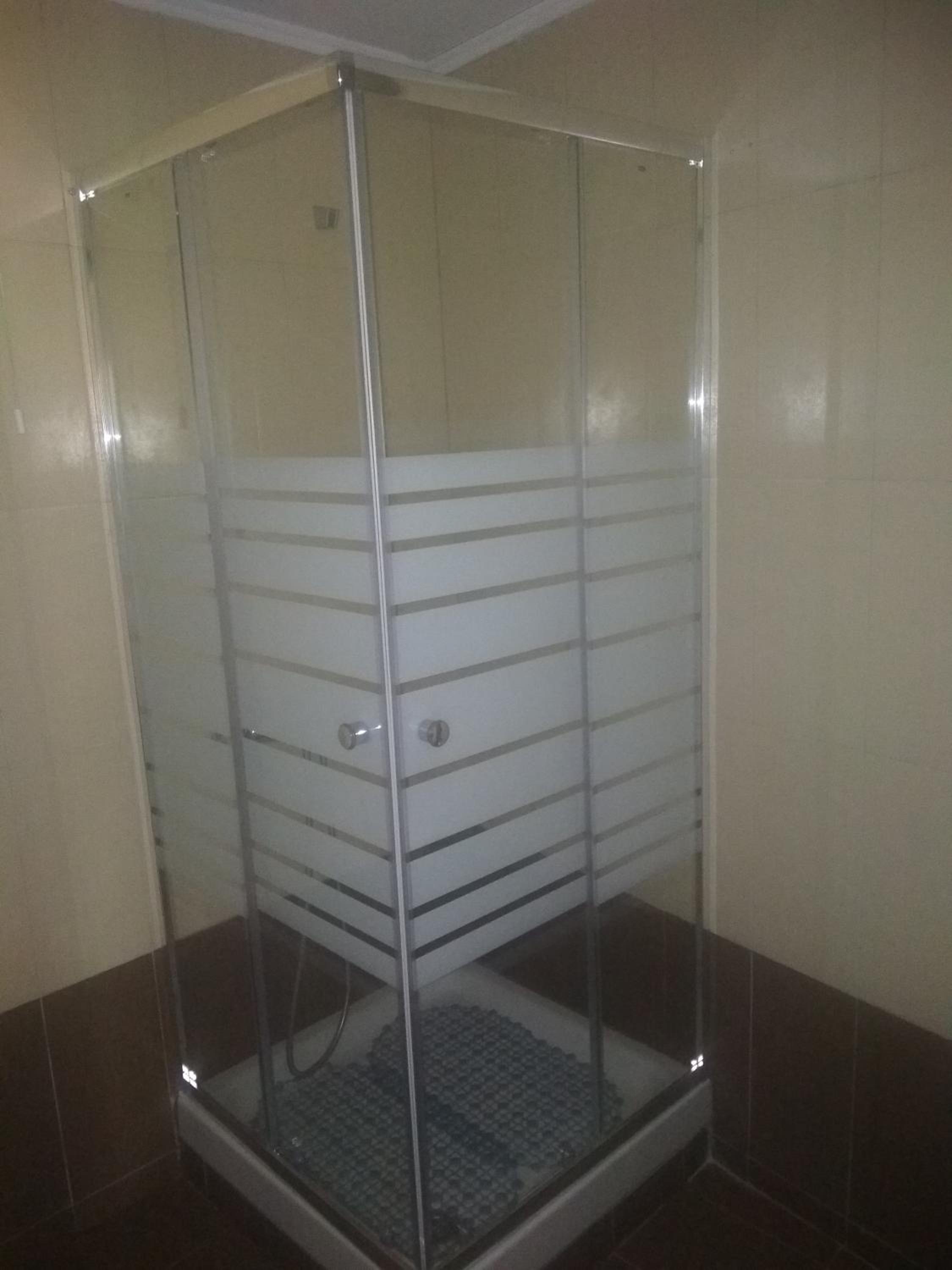 Quadruple Room with Balcony - Photo 13