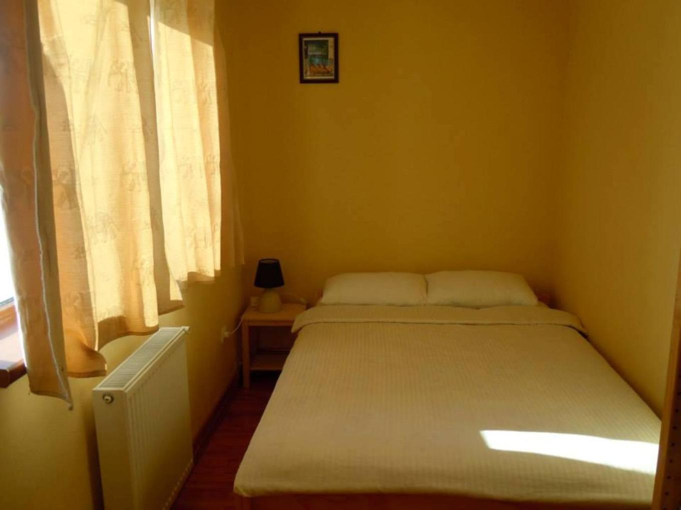 Budget Double Room photo 1