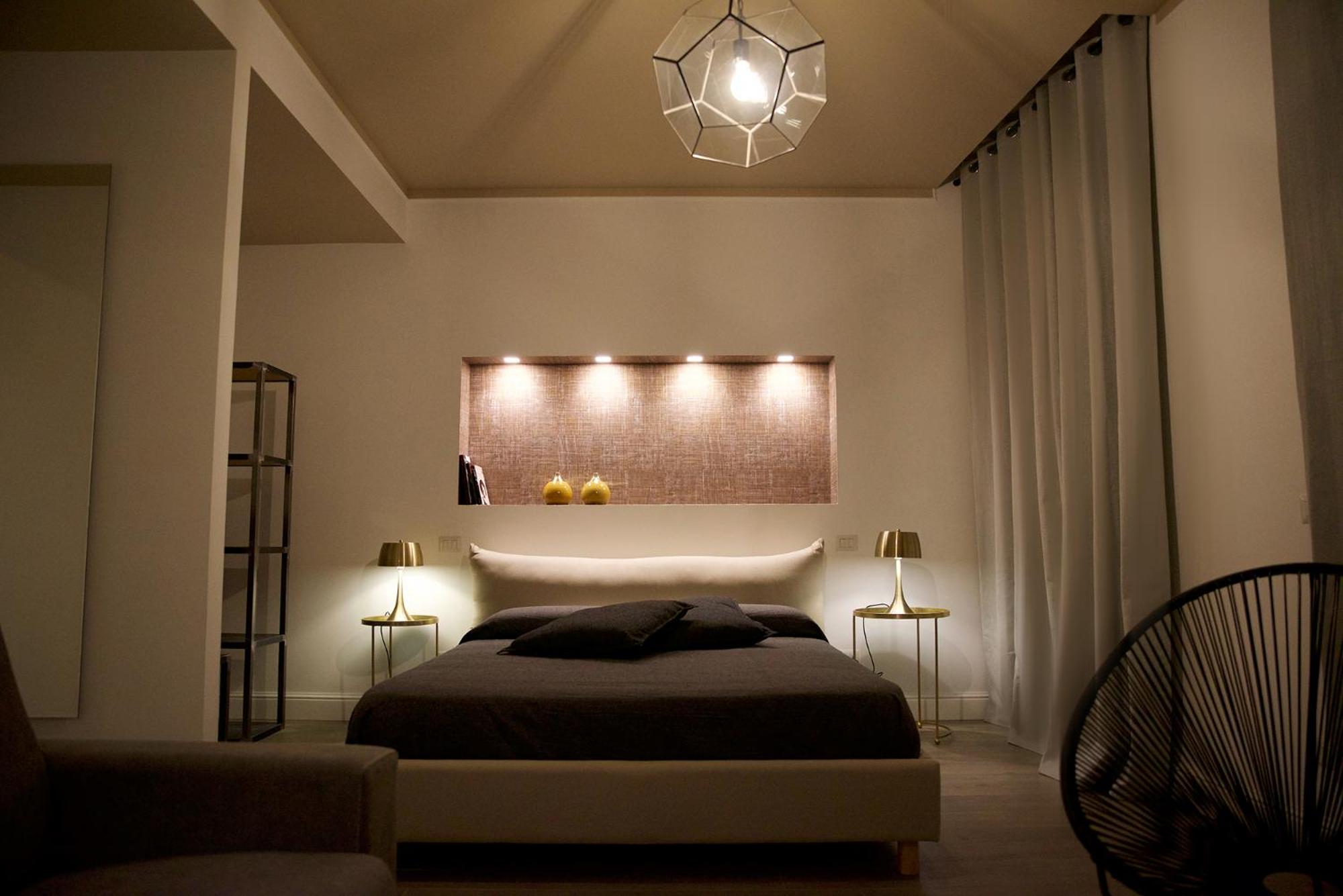 Deluxe Double Room with Balcony - Photo 1