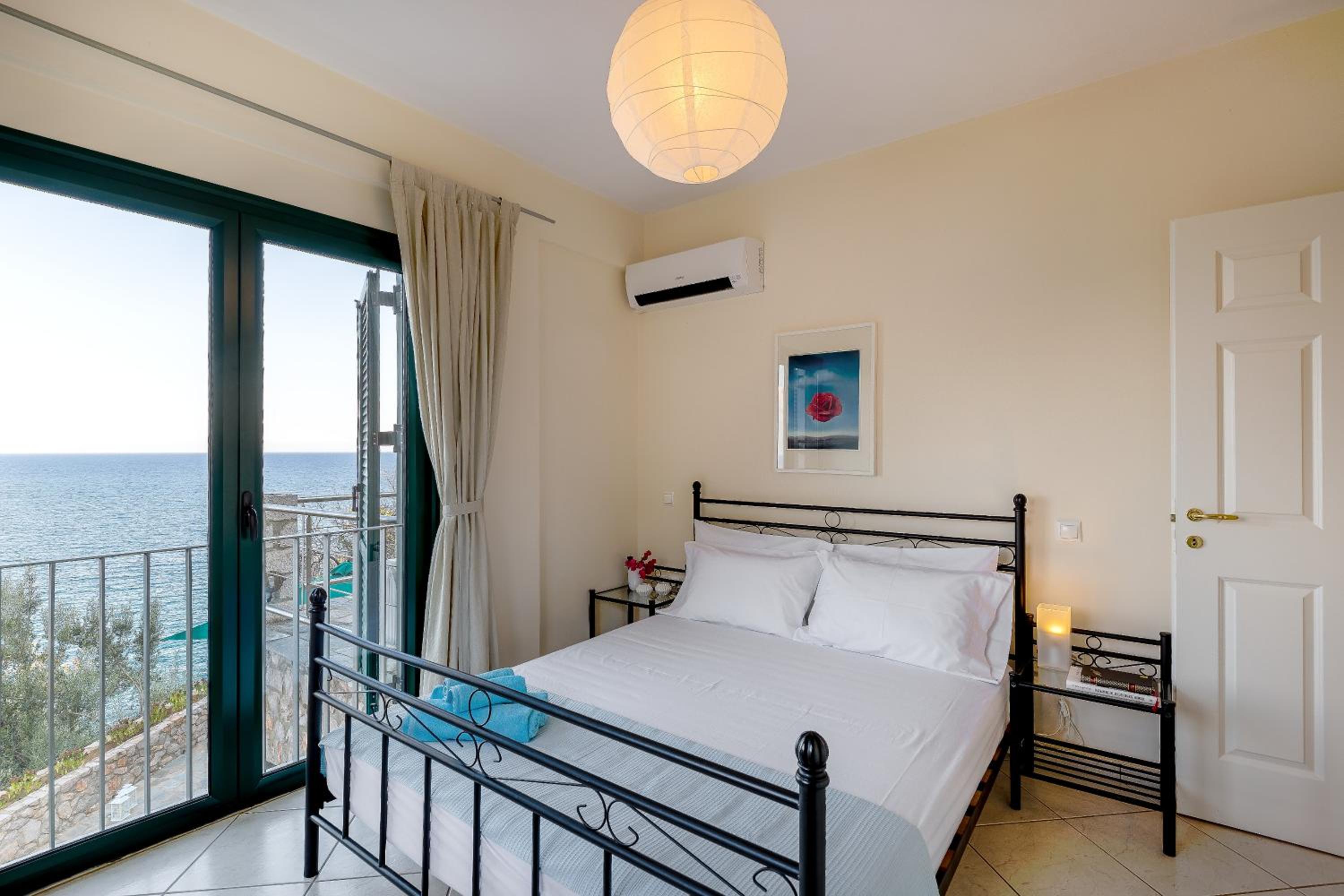 Two-Bedroom Villa photo 3