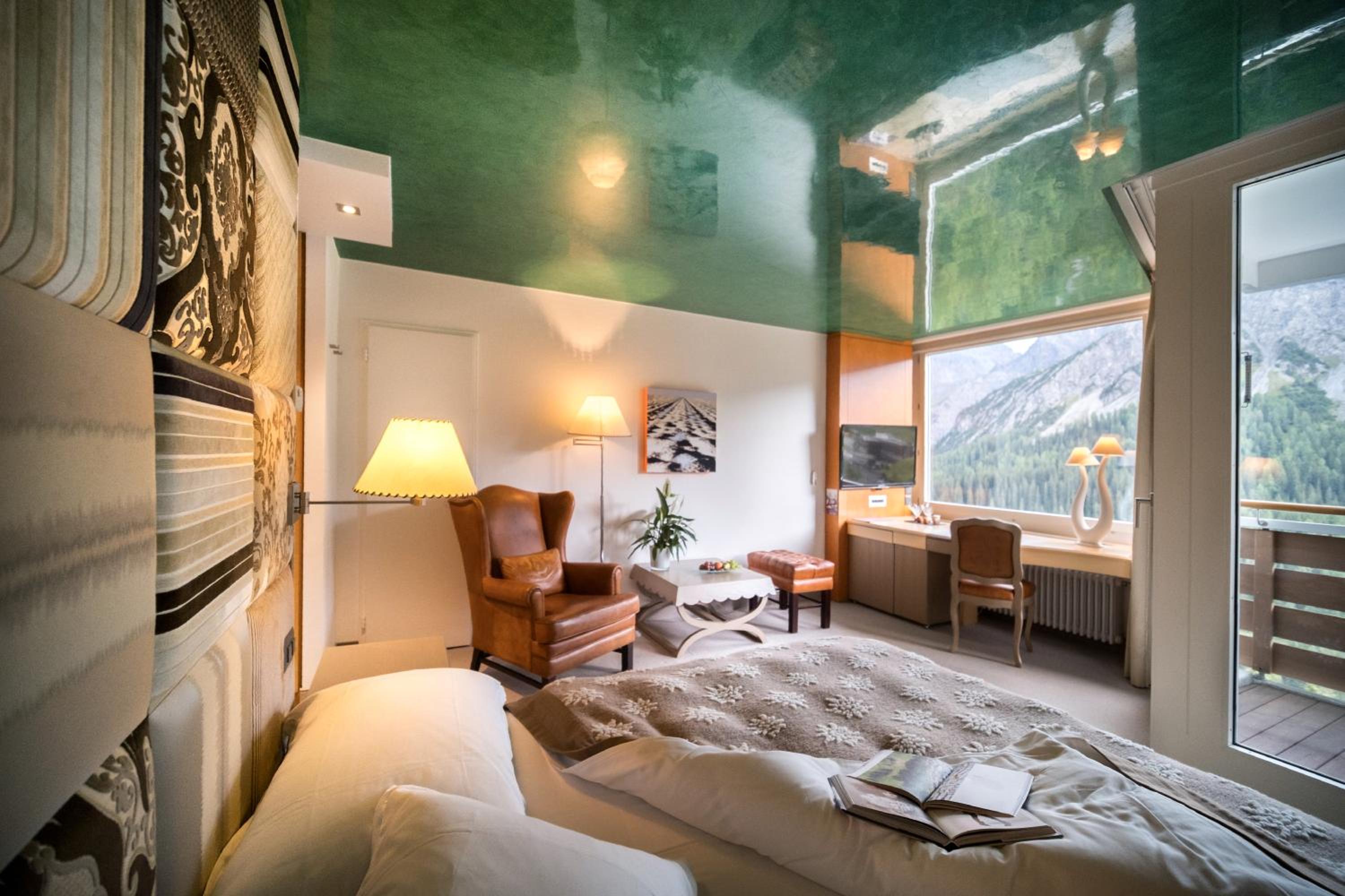 Deluxe Single Room South Facing photo 3
