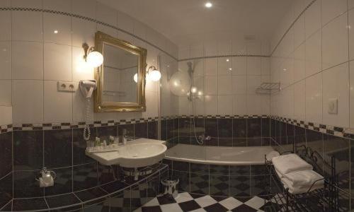 Superior Double/Twin Room - Photo 2