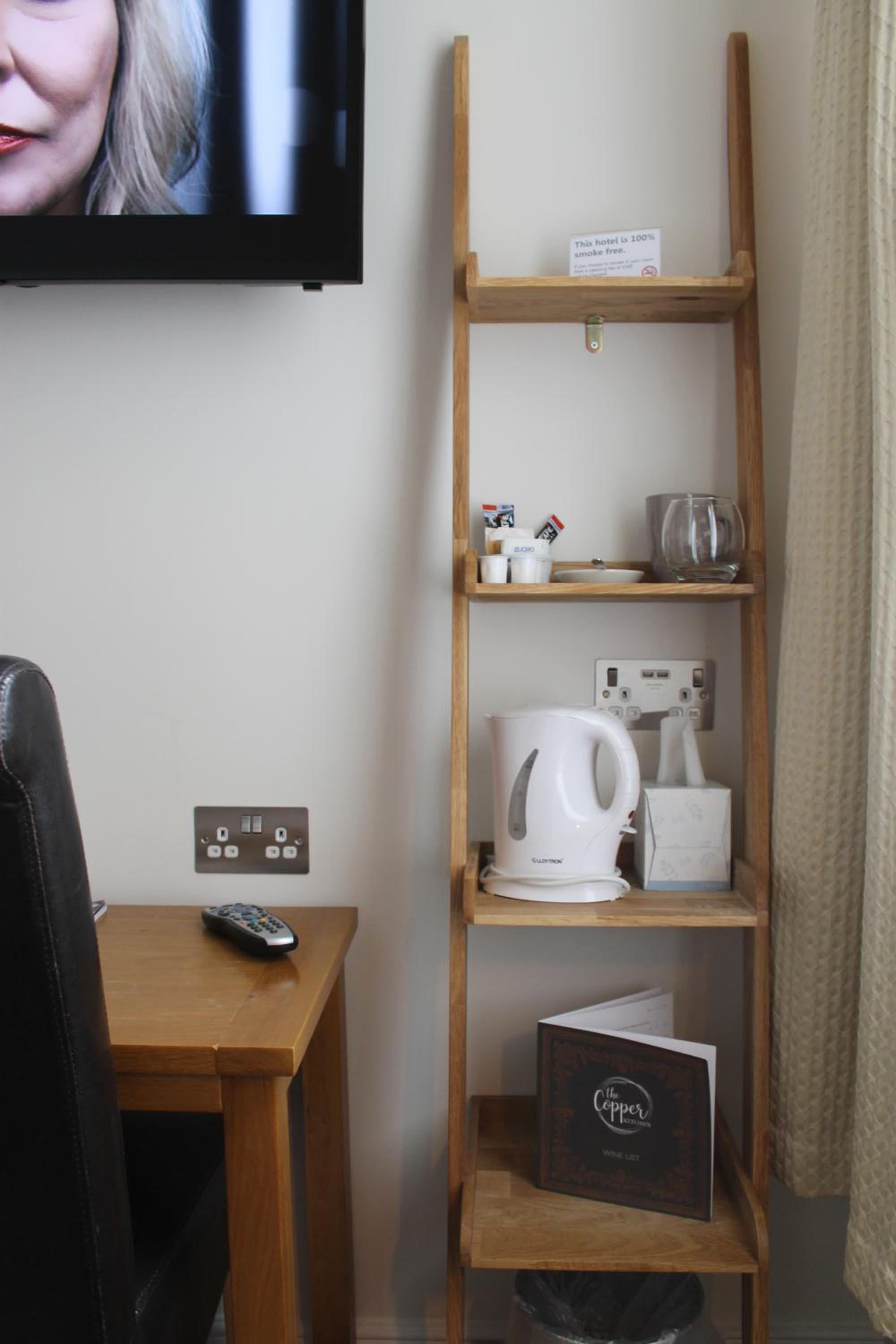 Single Room photo 3