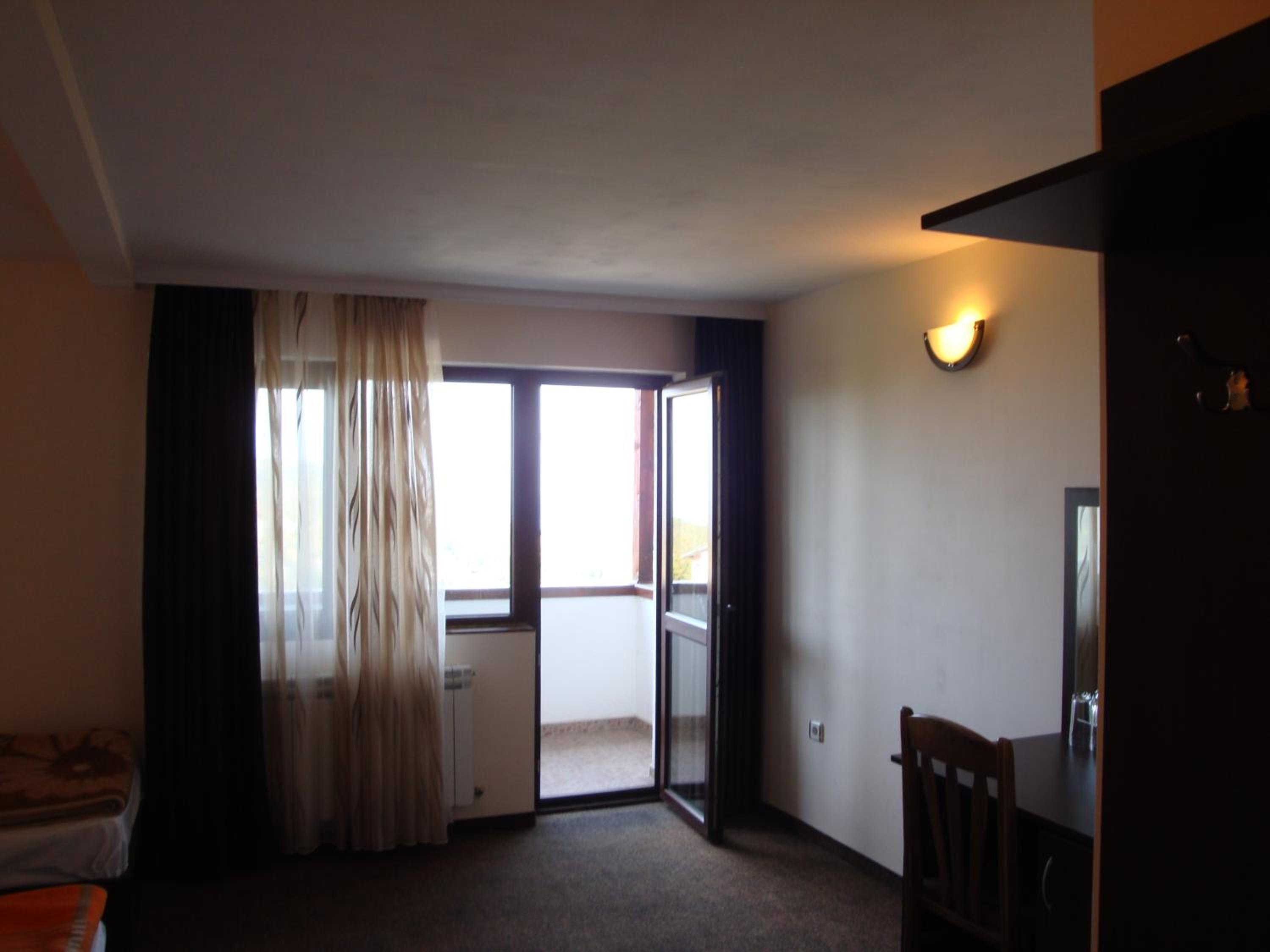 Triple Room with Balcony photo 2