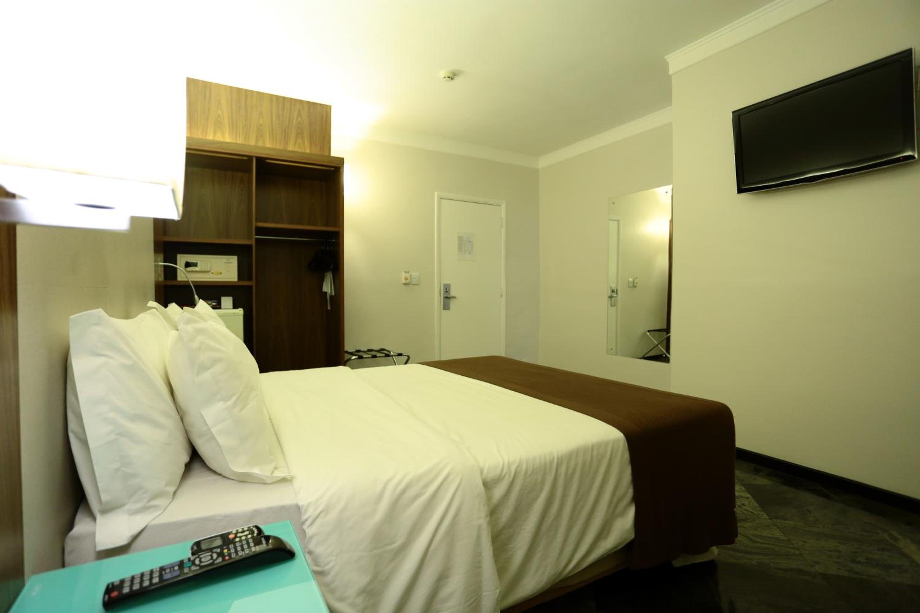 Standard Double Room - Photo 1