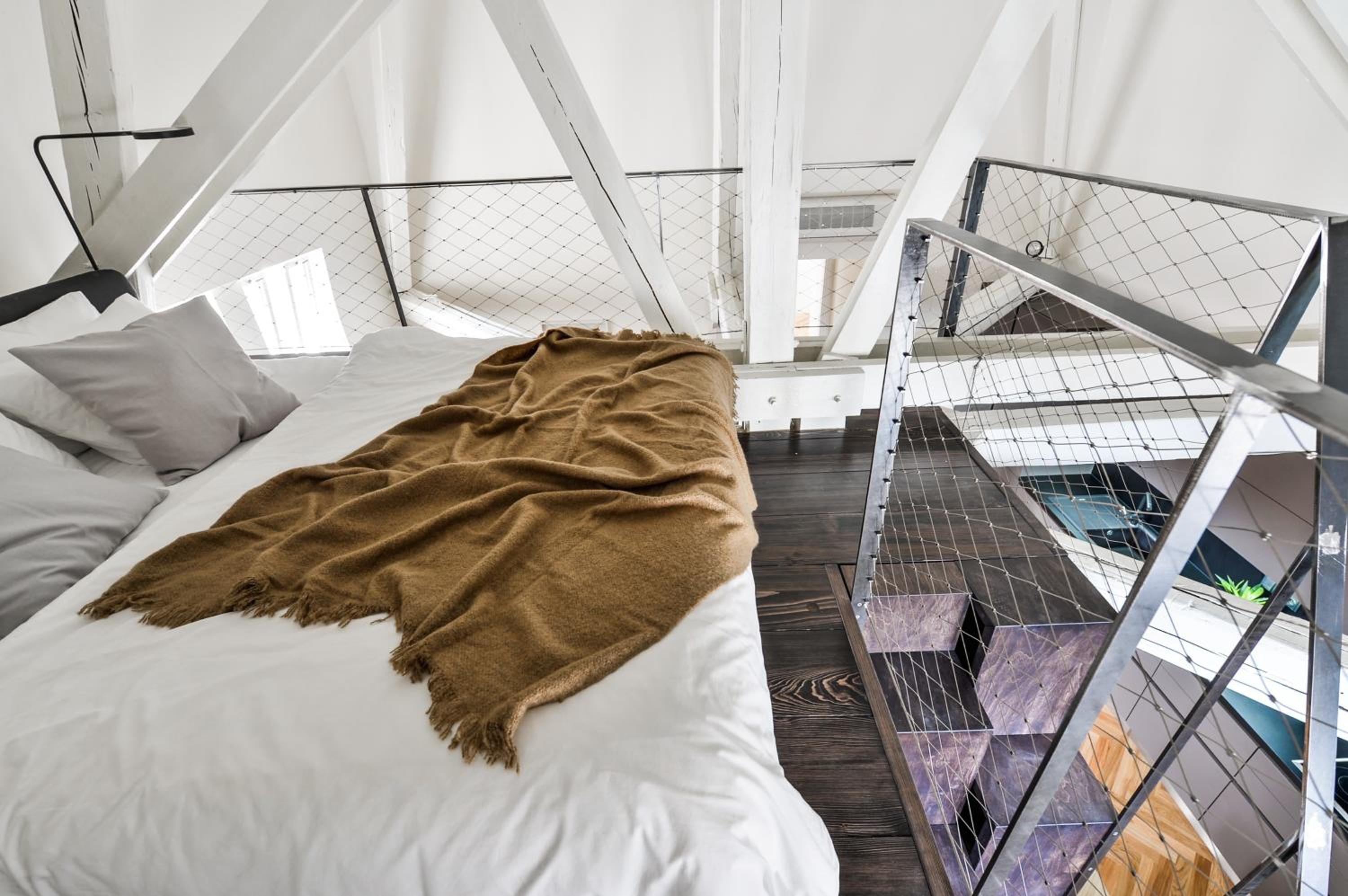 Two-Bedroom Apartment - Photo 9