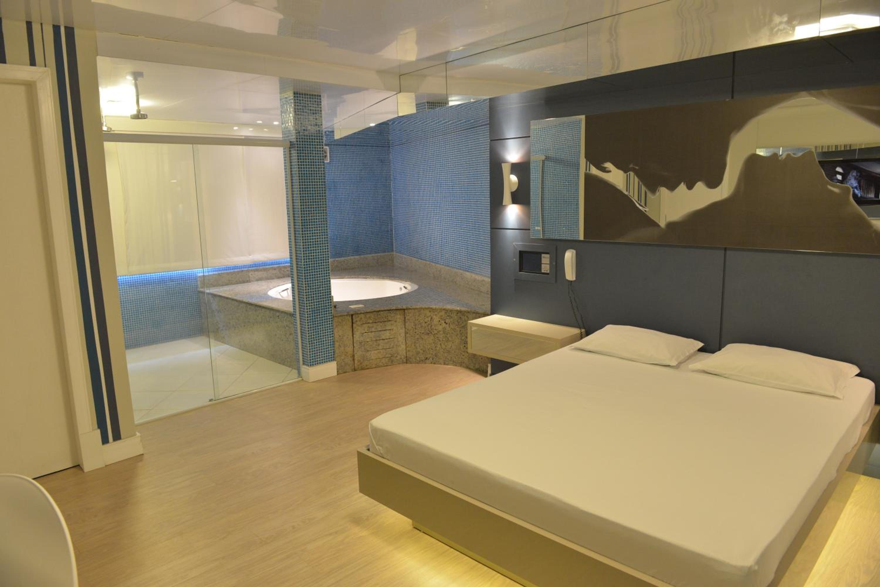 Studio with Spa Bath - Photo 4